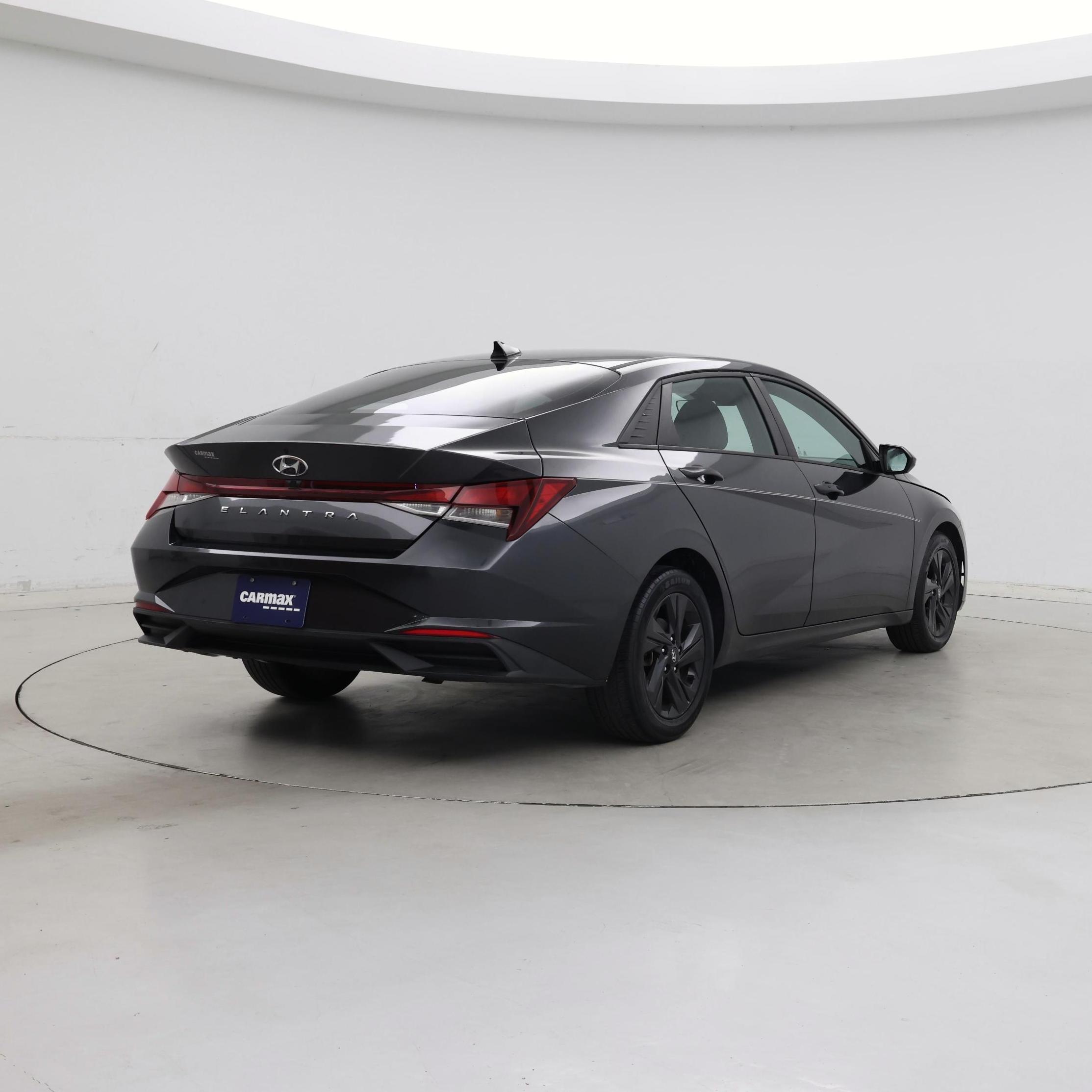 Thumbnail: 2021 Hyundai Elantra - 8