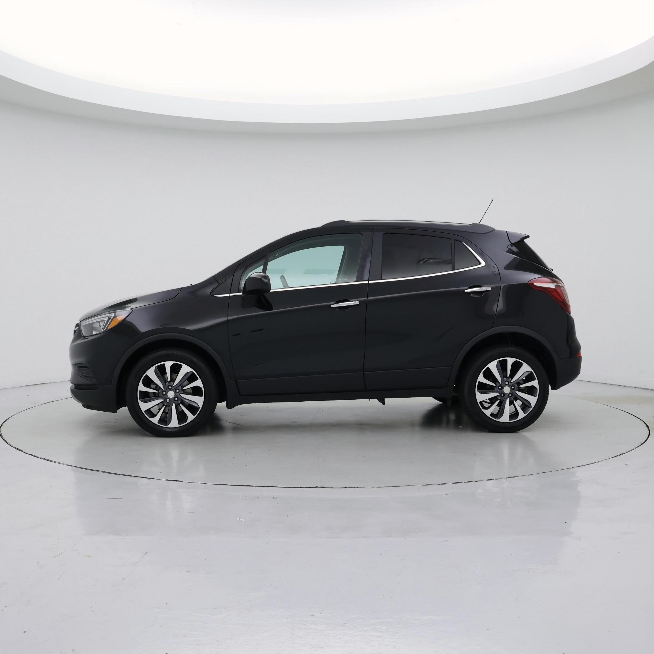 Thumbnail: 2022 Buick Encore - 3