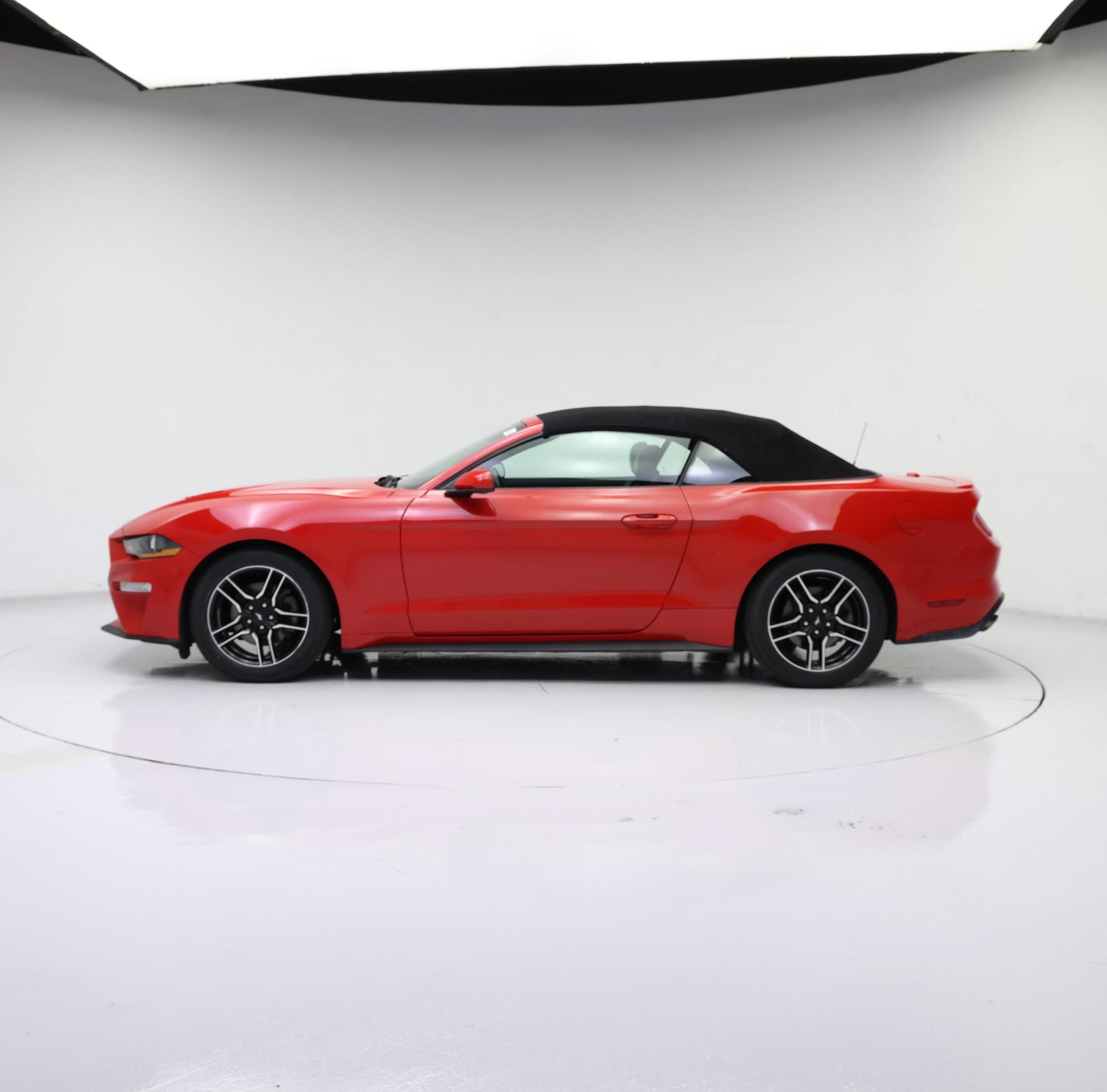 Thumbnail: 2022 Ford Mustang - 3