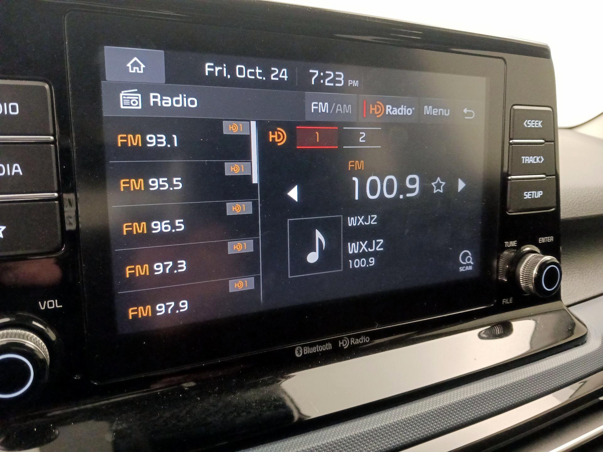 Thumbnail: 2023 Kia Seltos - 15