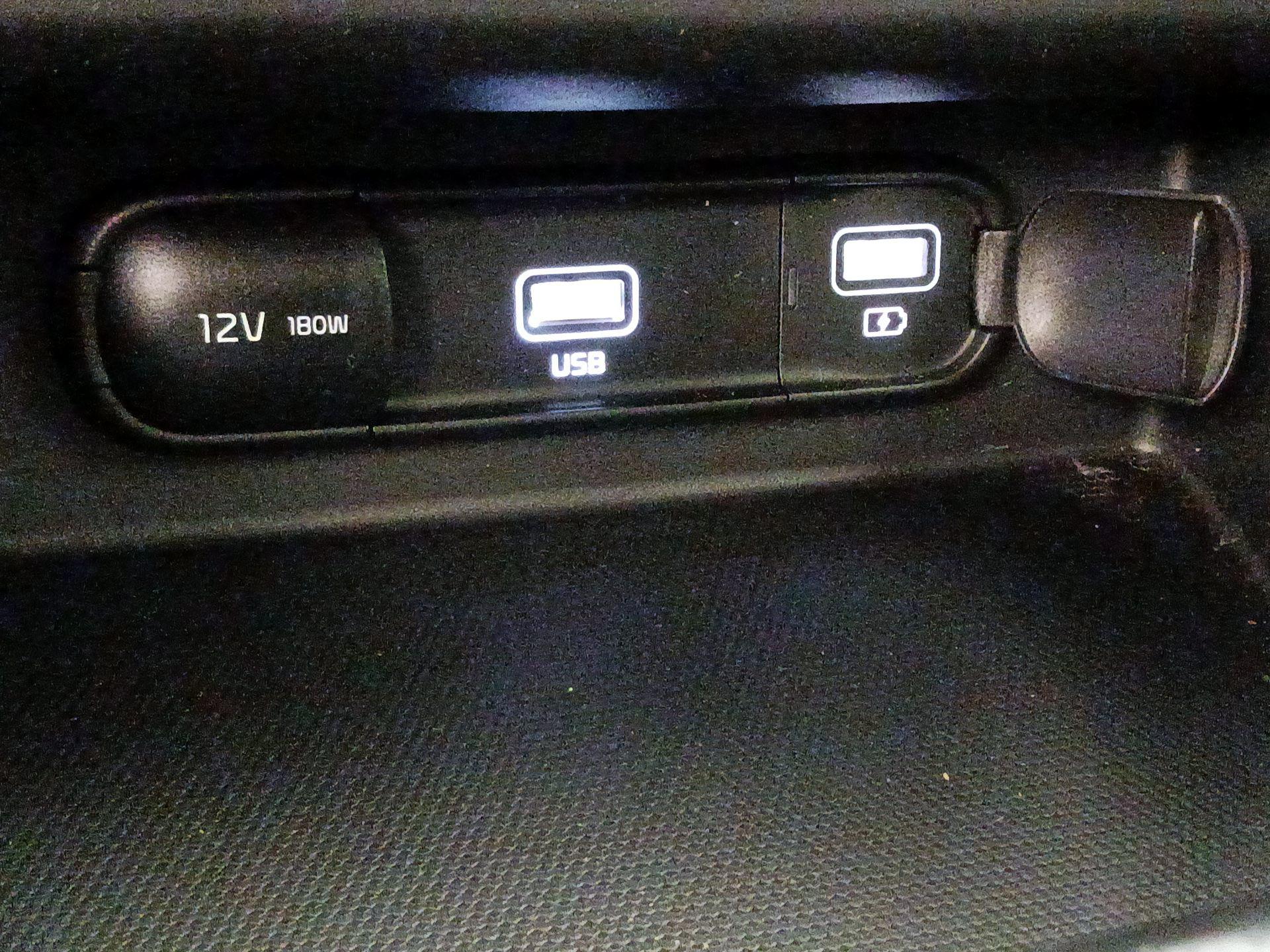 Thumbnail: 2023 Kia Seltos - 18