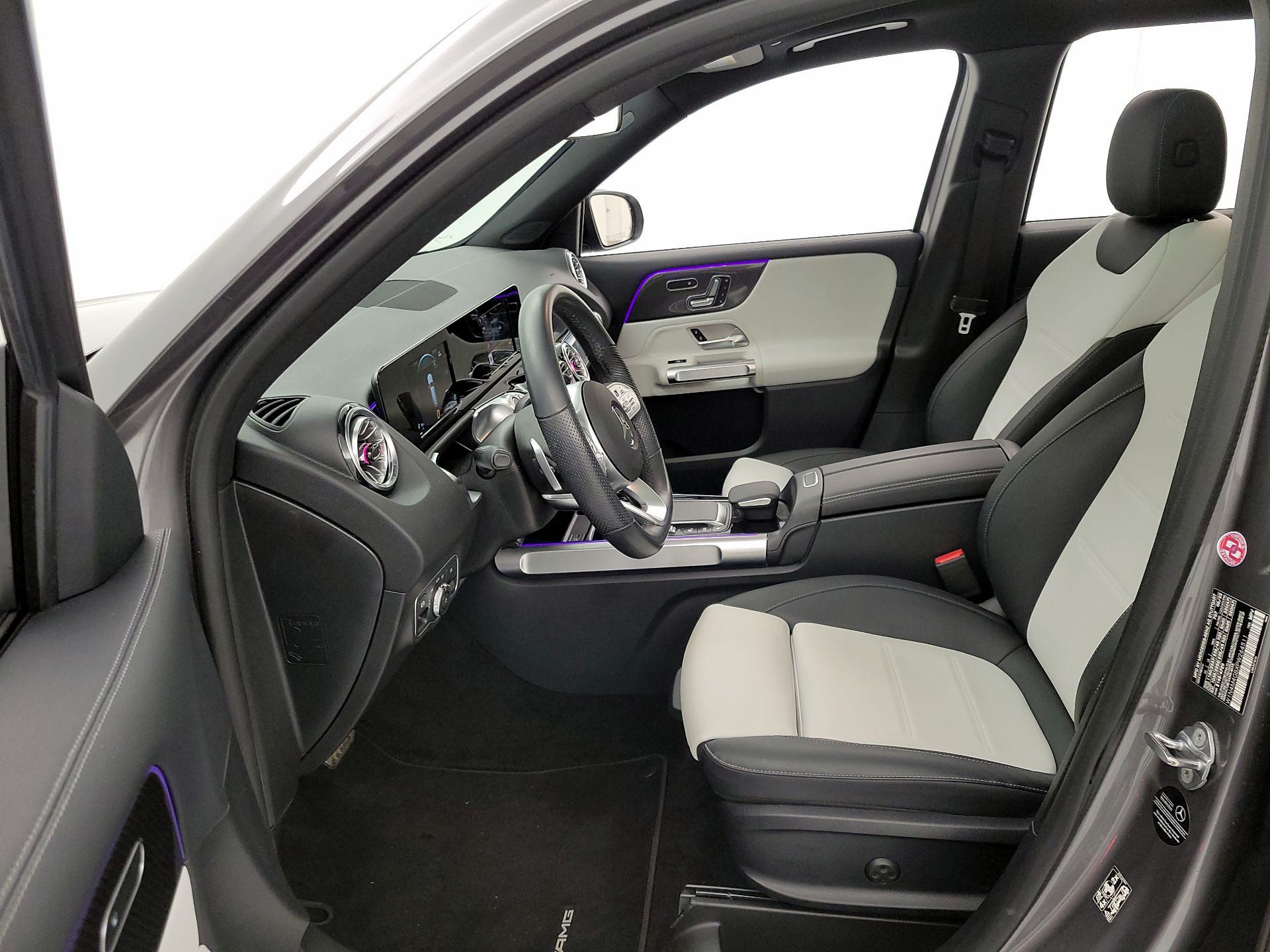 Thumbnail: 2023 Mercedes-Benz GLB - 11