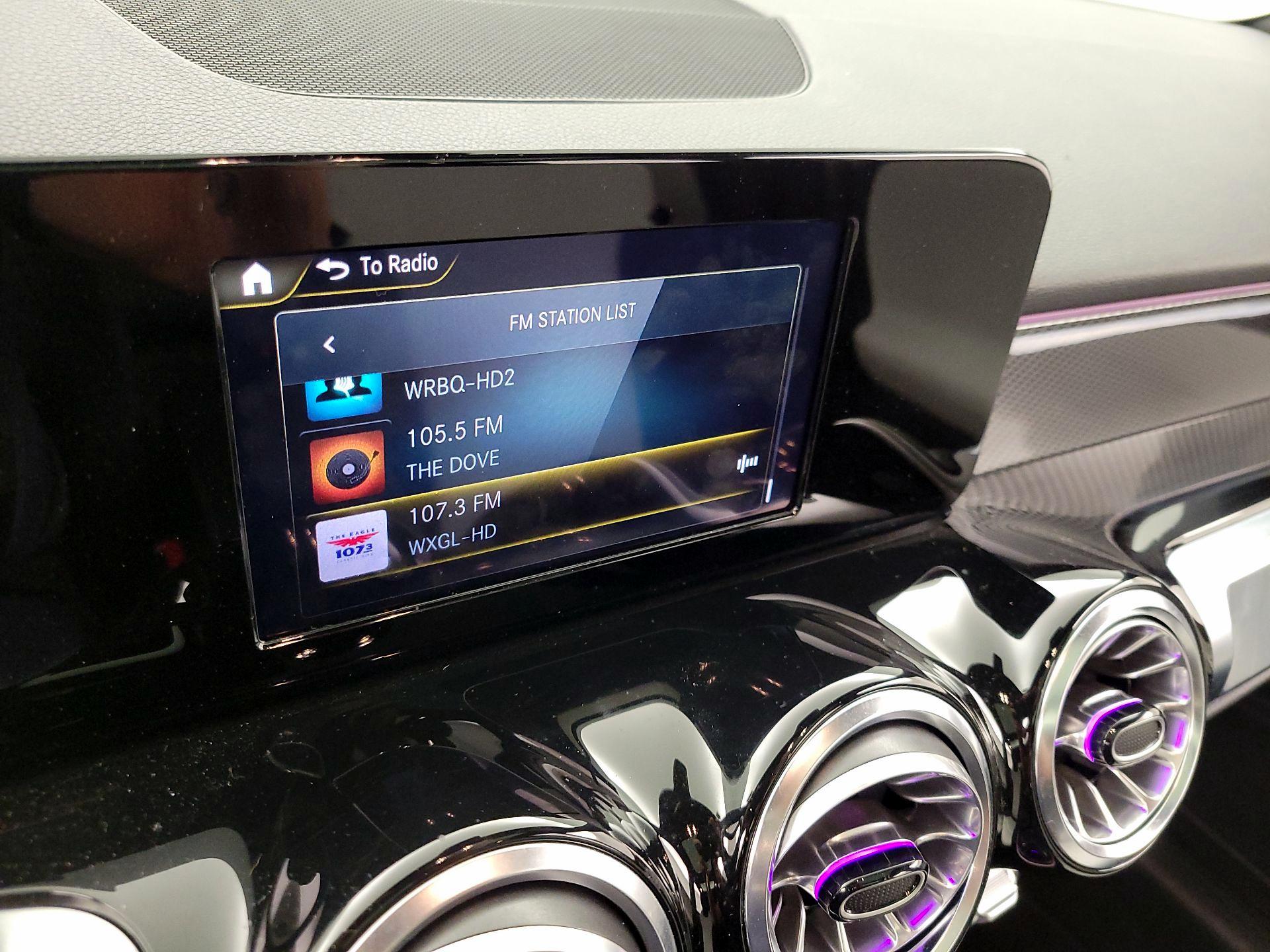 Thumbnail: 2023 Mercedes-Benz GLB - 15