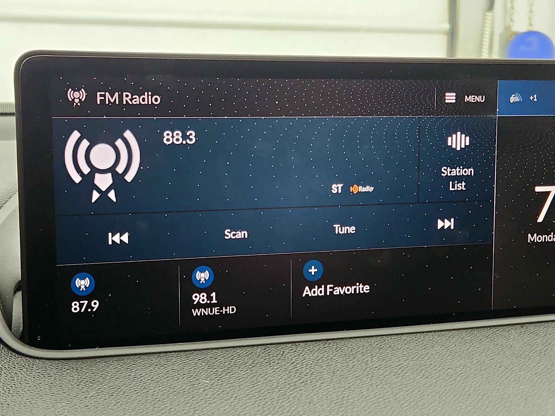 Thumbnail: 2023 Acura MDX - 15