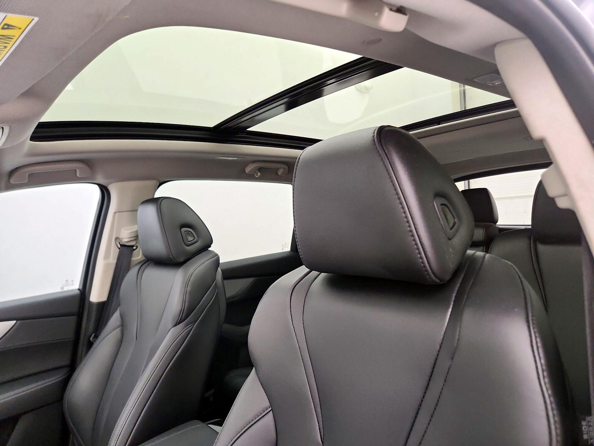 Thumbnail: 2023 Acura MDX - 19