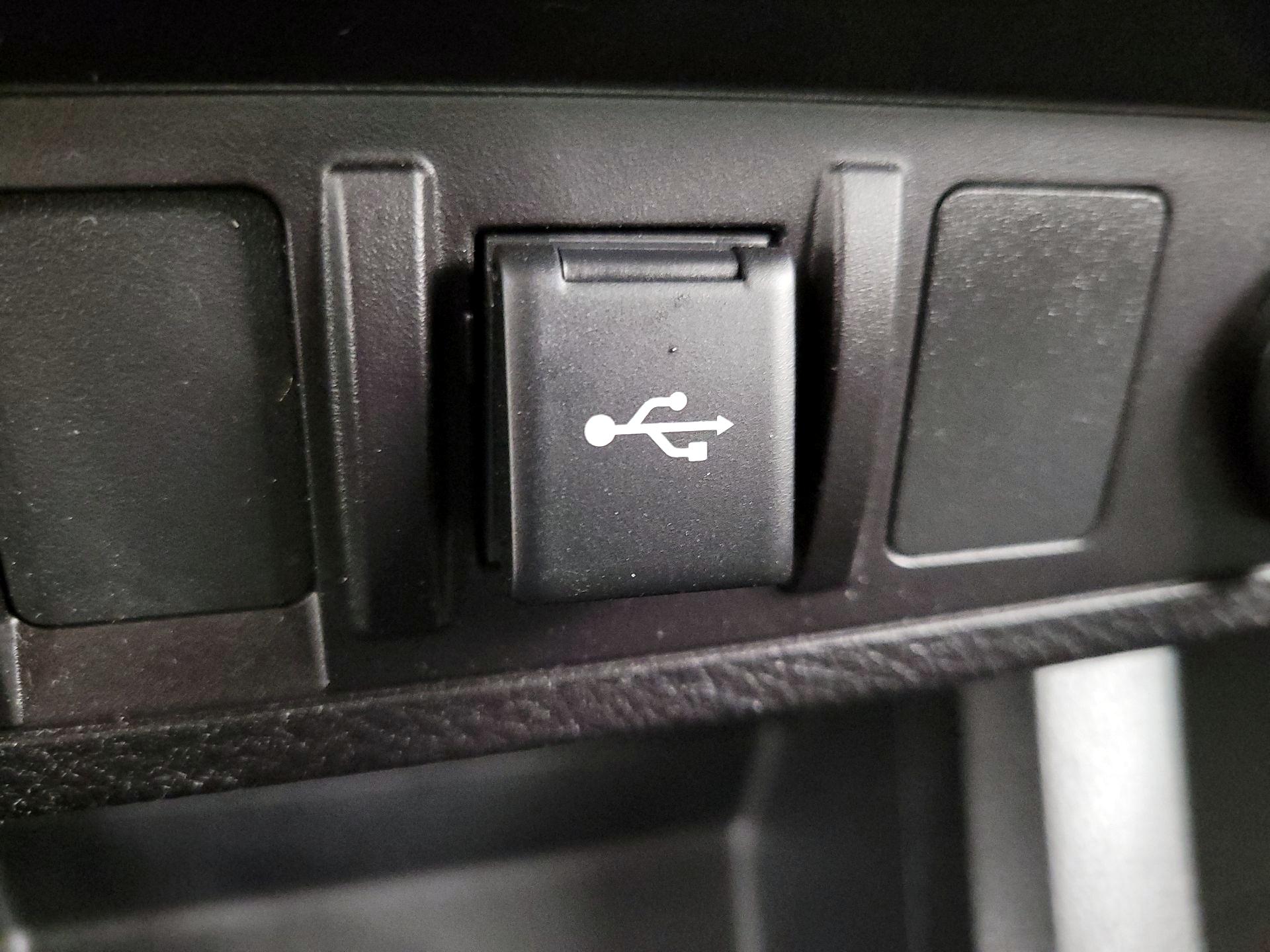 Thumbnail: 2022 Toyota Tacoma - 18