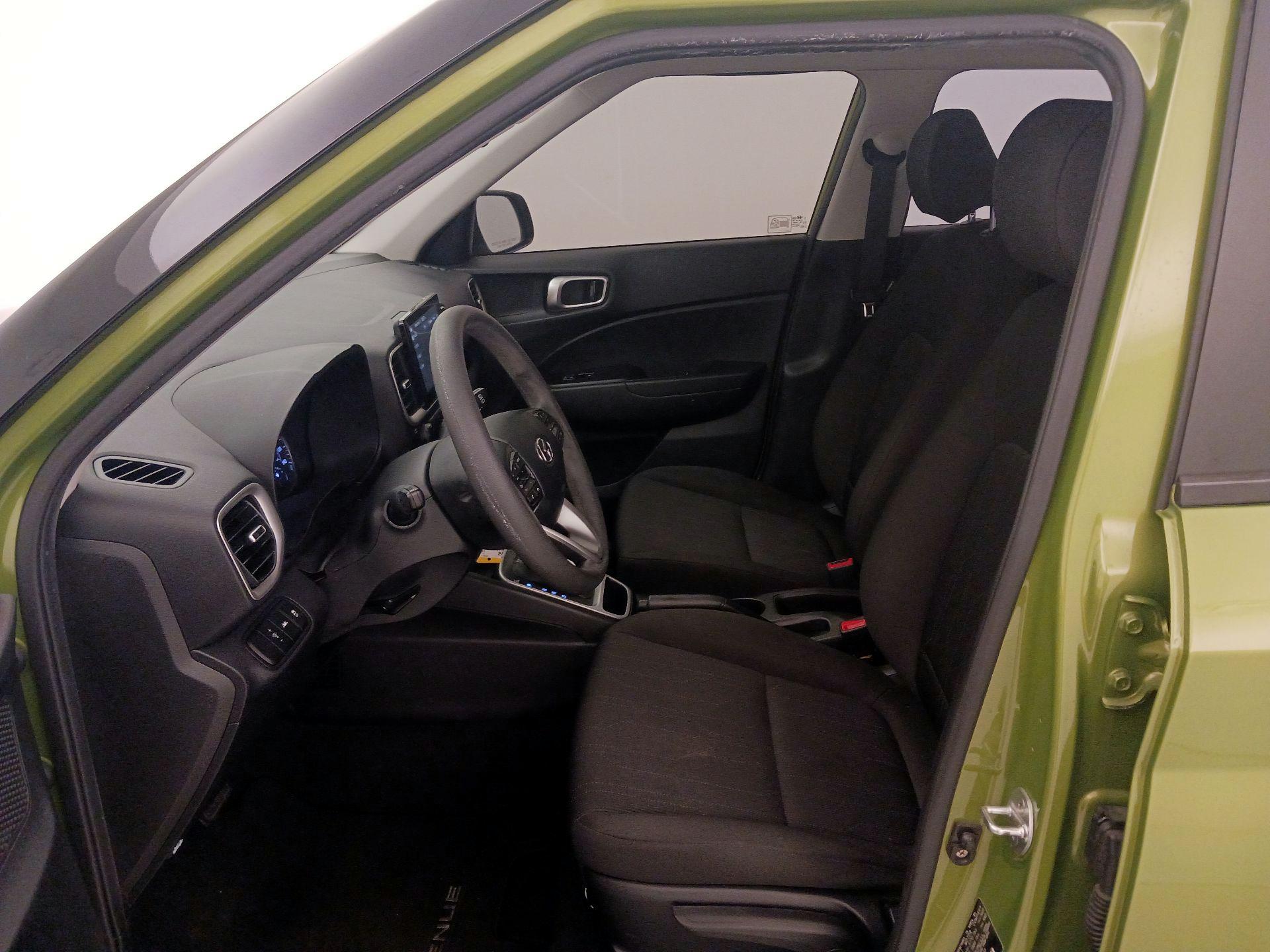 Thumbnail: 2021 Hyundai Venue - 11