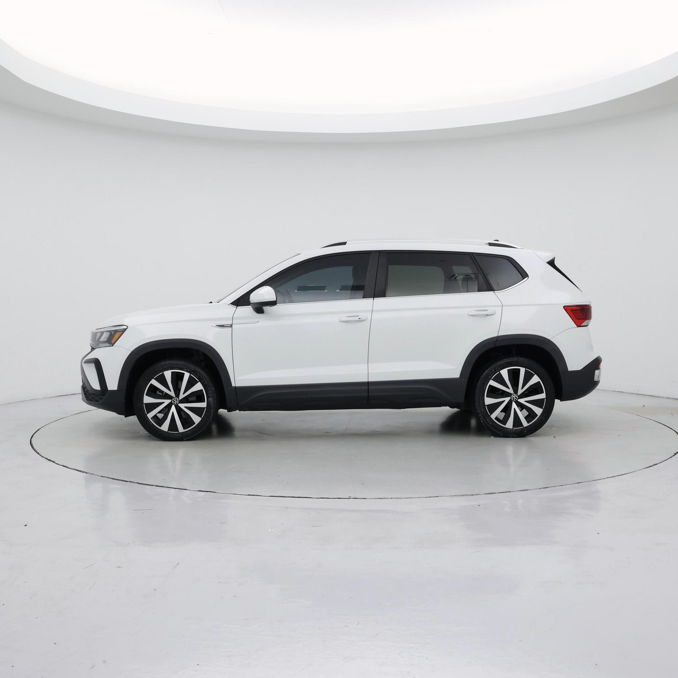 Thumbnail: 2022 Volkswagen Taos - 3