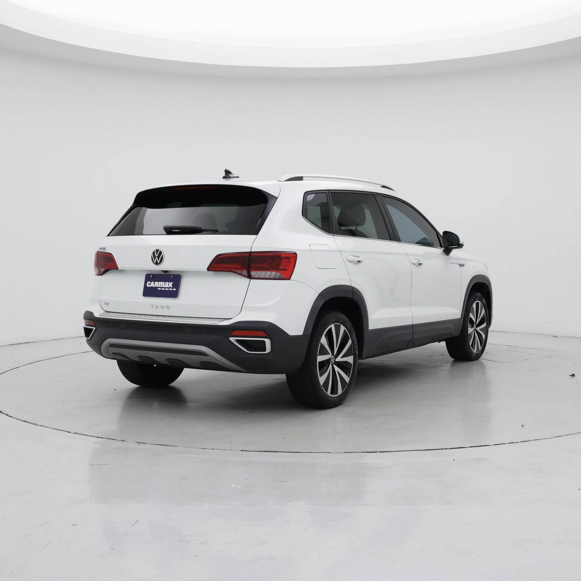 Thumbnail: 2022 Volkswagen Taos - 8