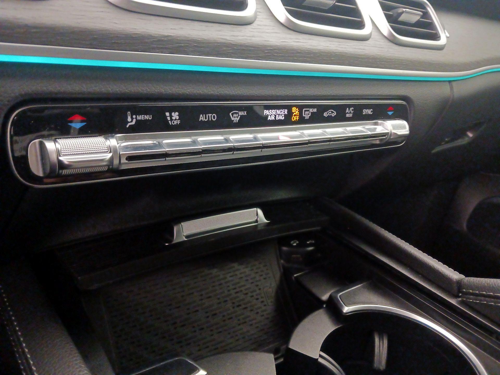 Thumbnail: 2023 Mercedes-Benz GLE - 17