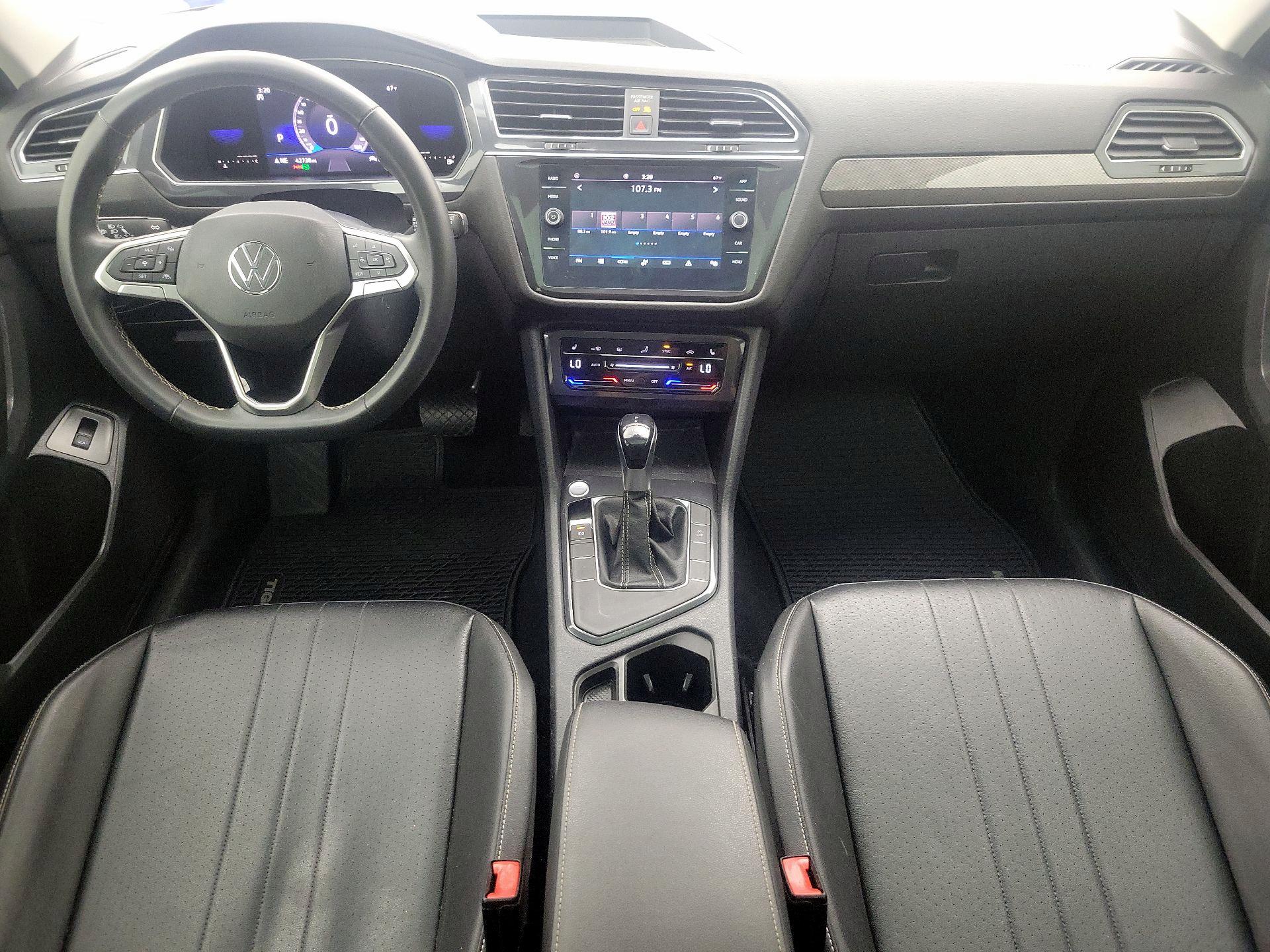 Thumbnail: 2022 Volkswagen Tiguan - 9