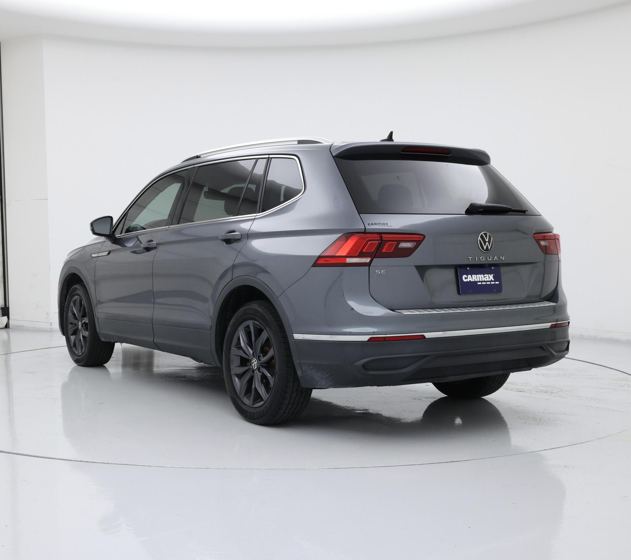 Thumbnail: 2022 Volkswagen Tiguan - 2