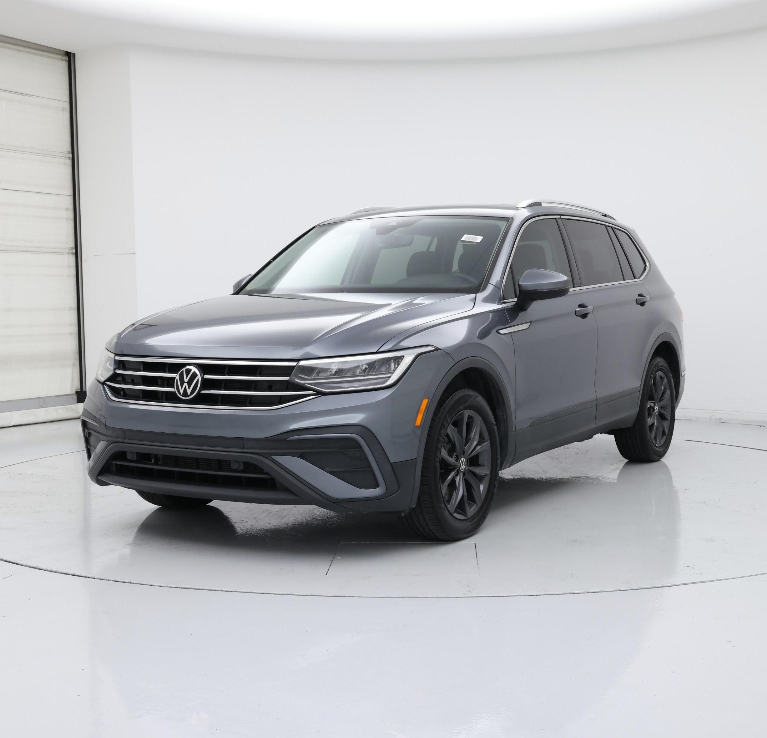 Thumbnail: 2022 Volkswagen Tiguan - 4