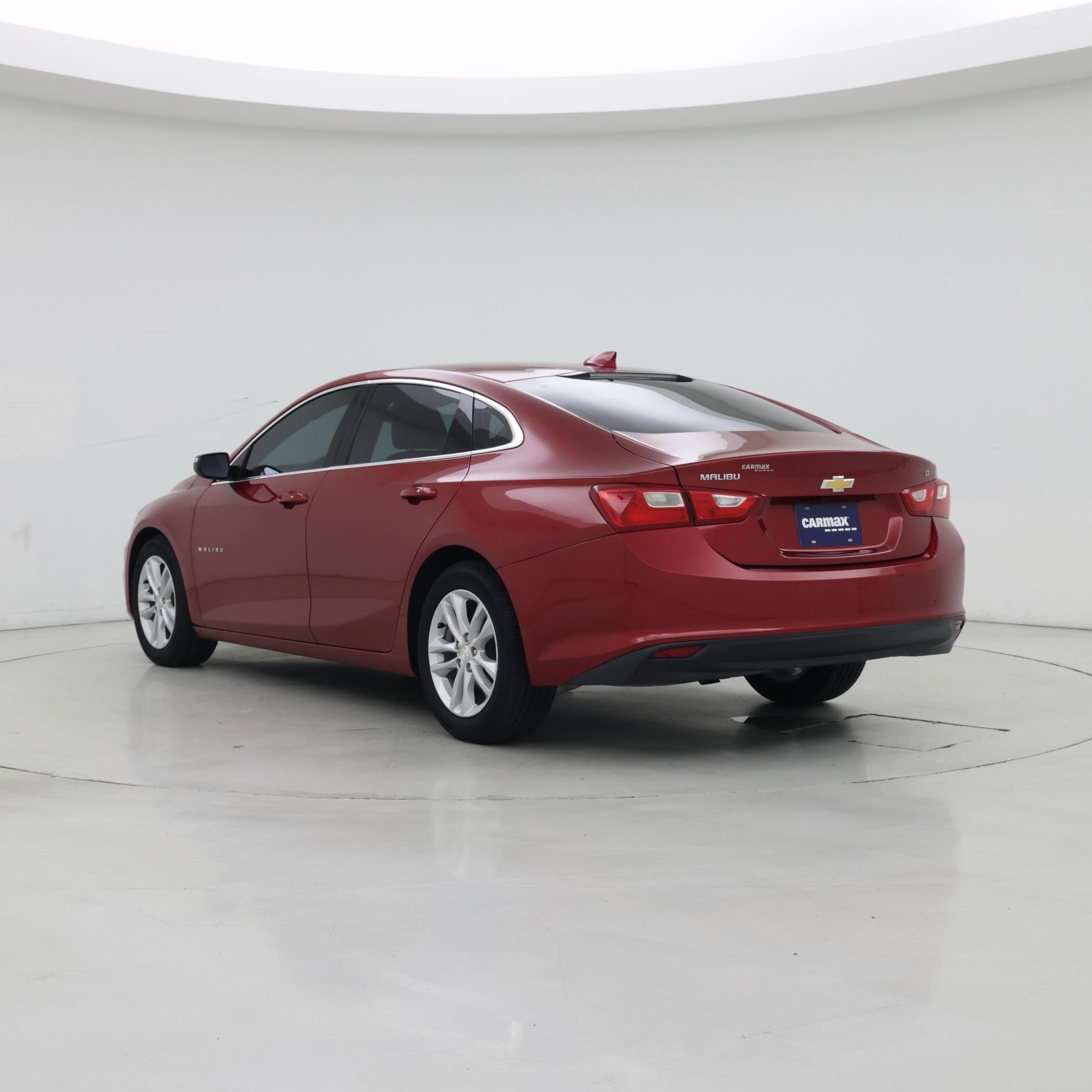Thumbnail: 2016 Chevrolet Malibu - 2