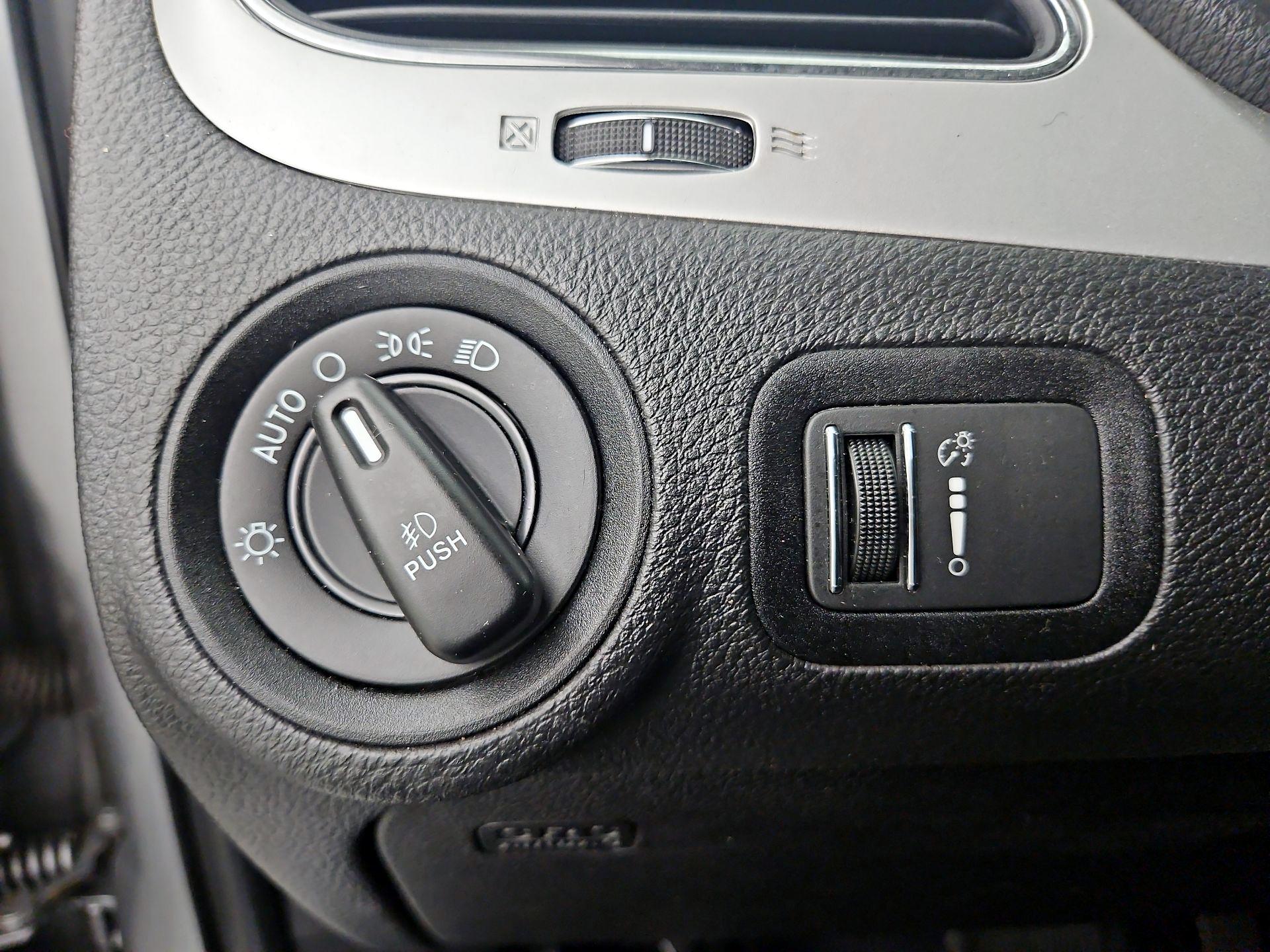 Thumbnail: 2018 Dodge Journey - 13