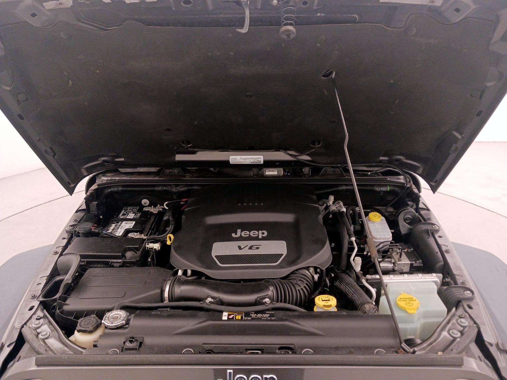 Thumbnail: 2018 Jeep Wrangler - 19