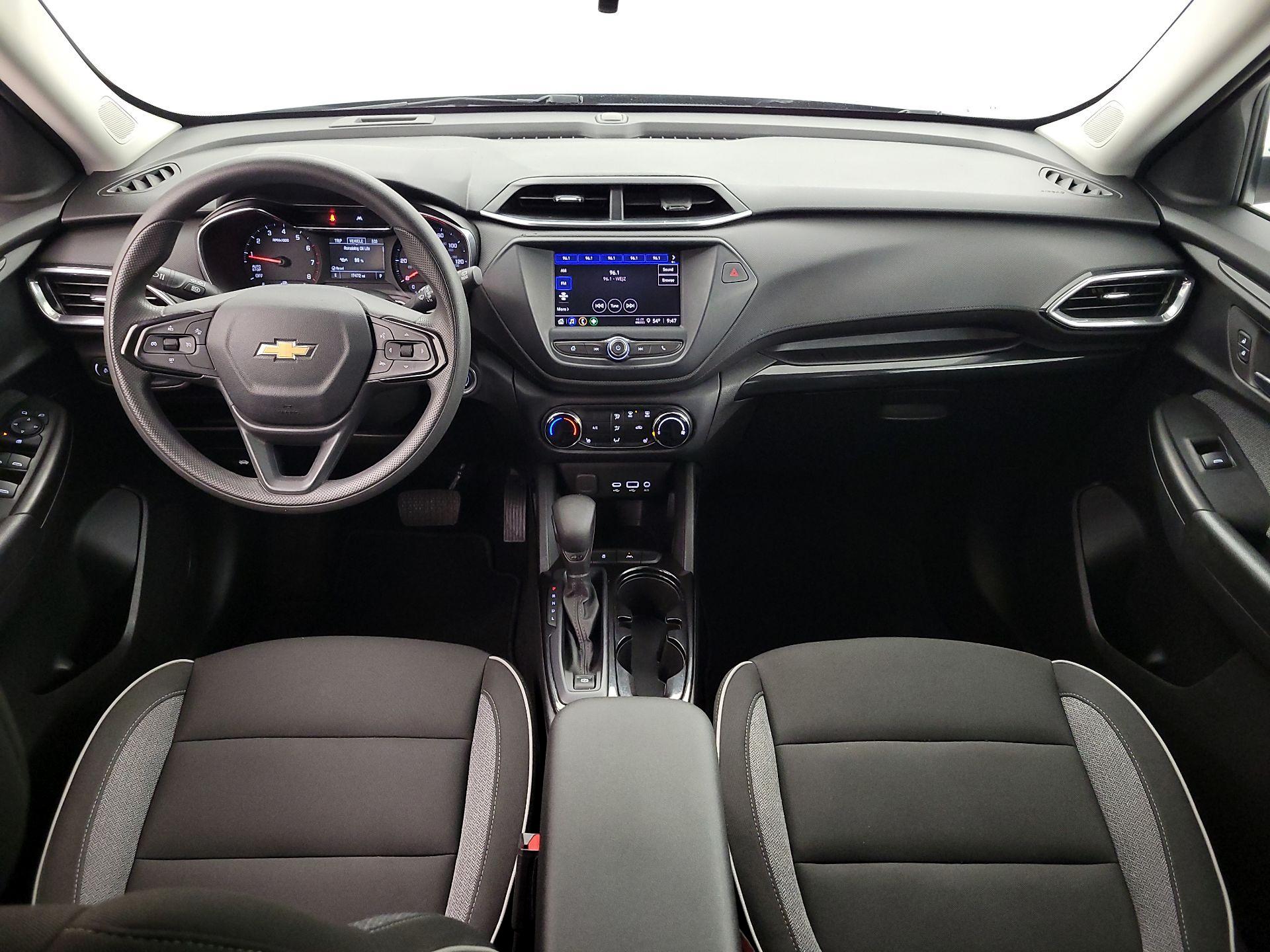 Thumbnail: 2023 Chevrolet TrailBlazer - 9