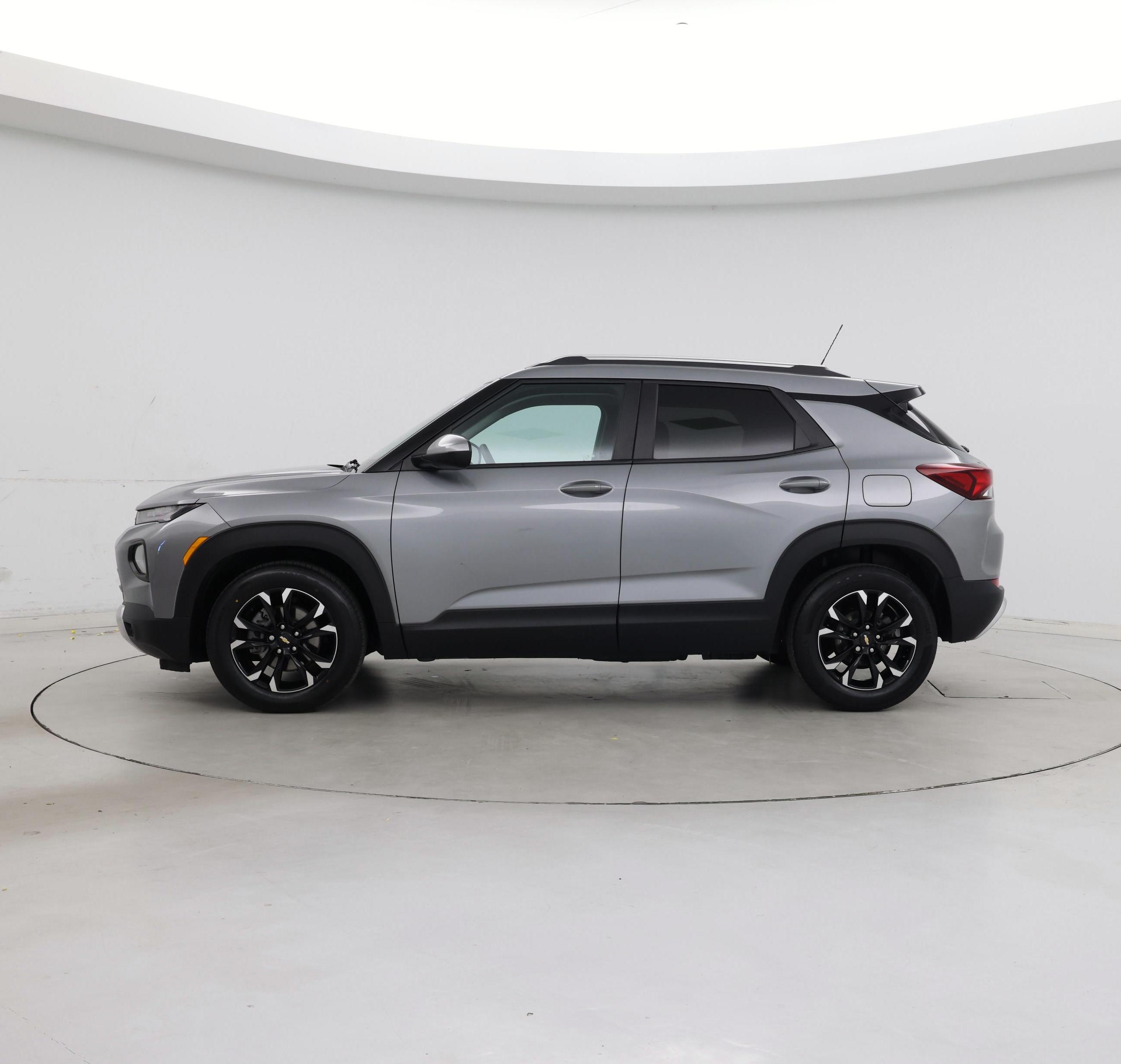 Thumbnail: 2023 Chevrolet TrailBlazer - 3