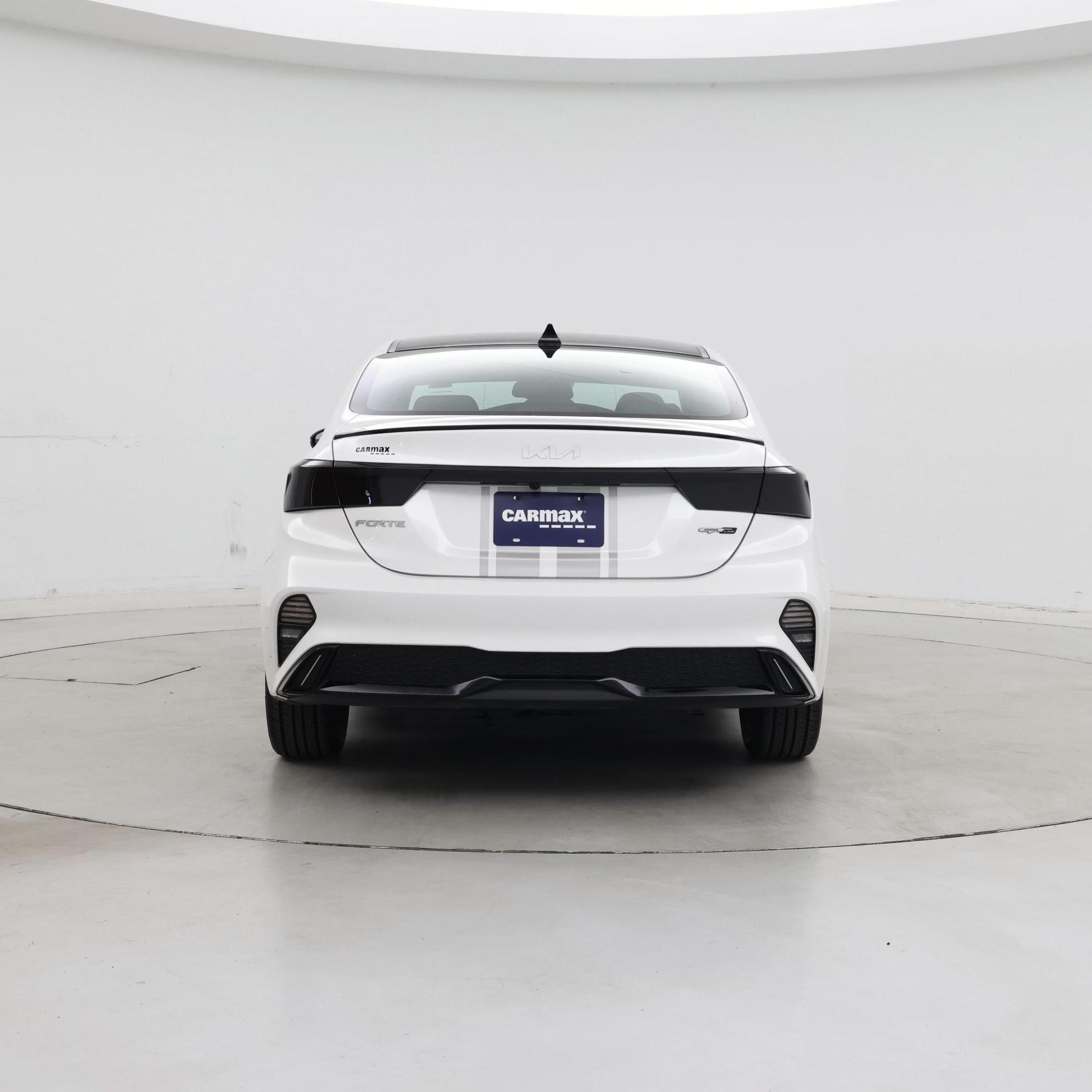 Thumbnail: 2023 Kia Forte - 6