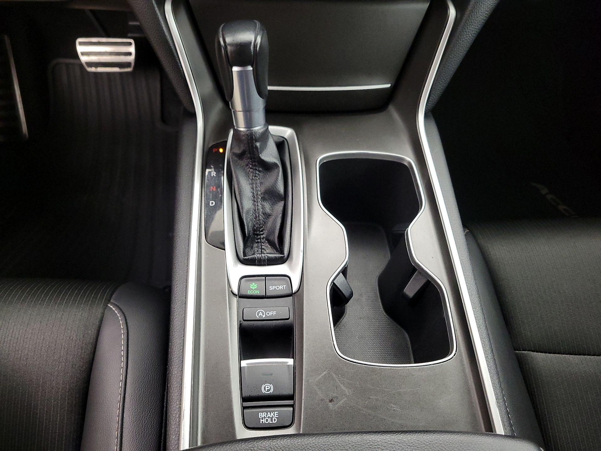 Thumbnail: 2022 Honda Accord - 17