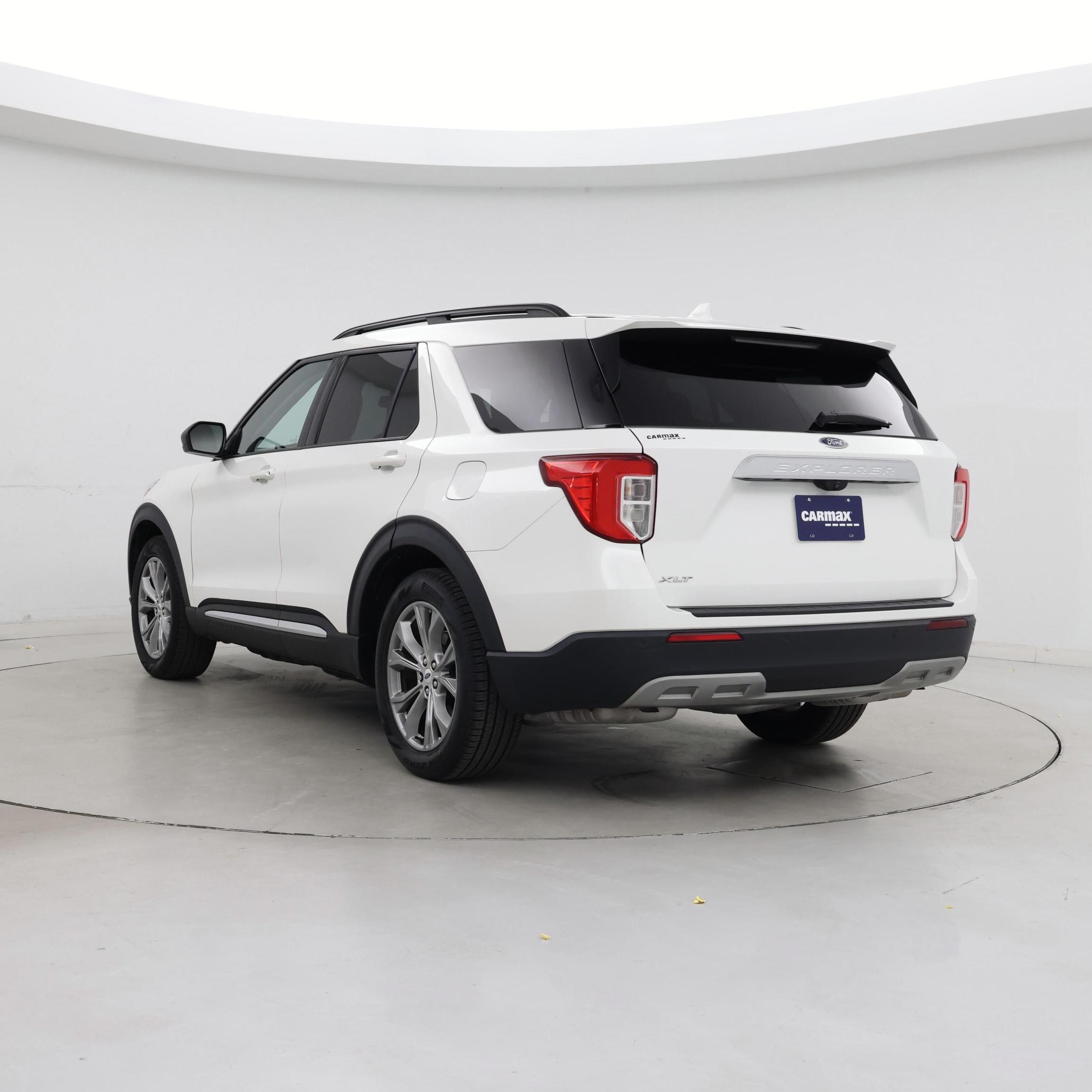 Thumbnail: 2022 Ford Explorer - 2