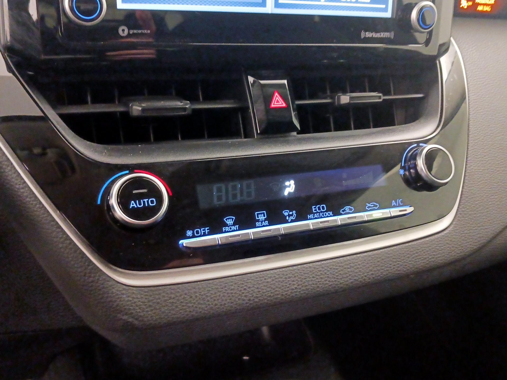 Thumbnail: 2022 Toyota Corolla - 16