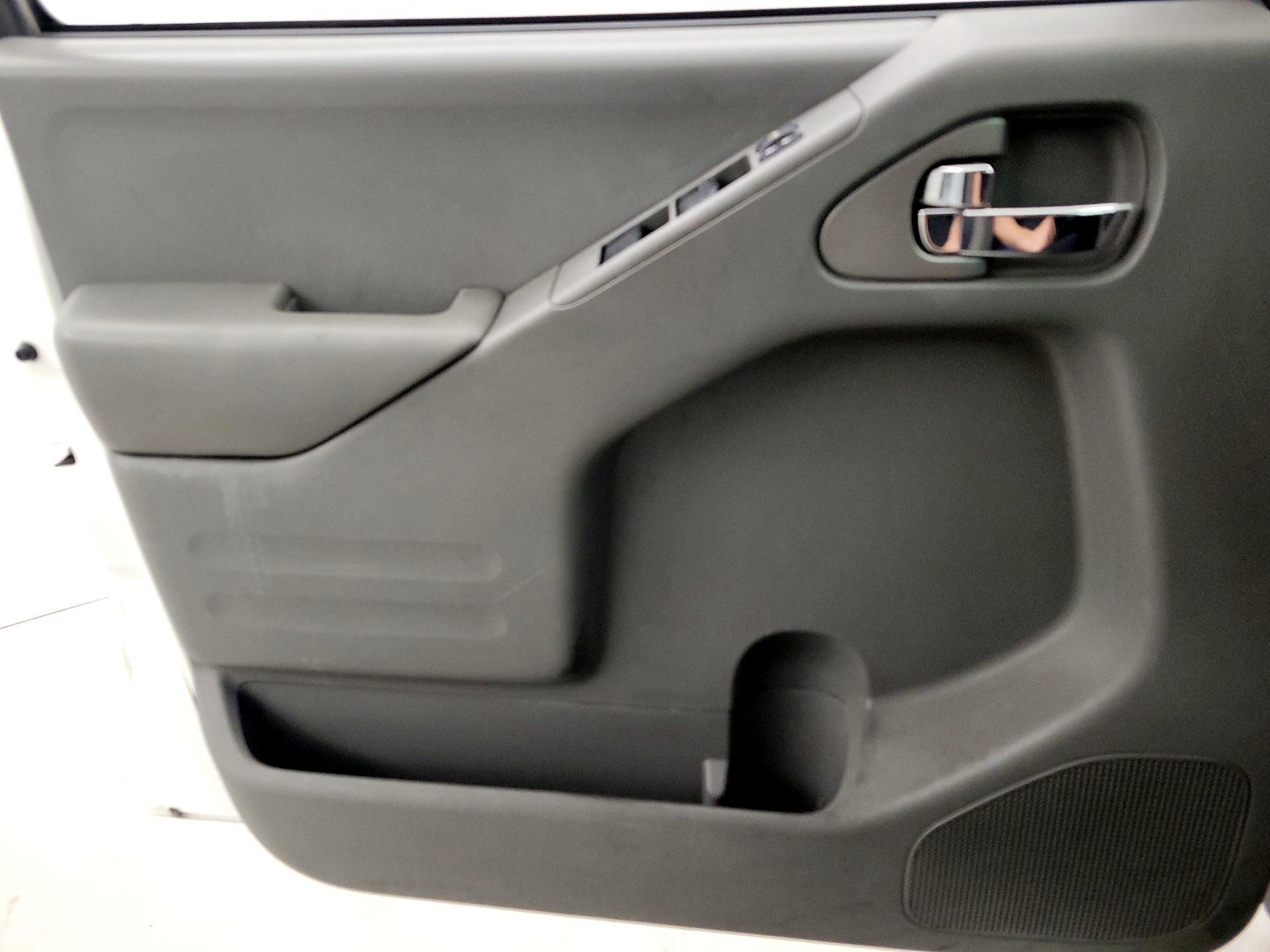 Thumbnail: 2021 Nissan Frontier - 12