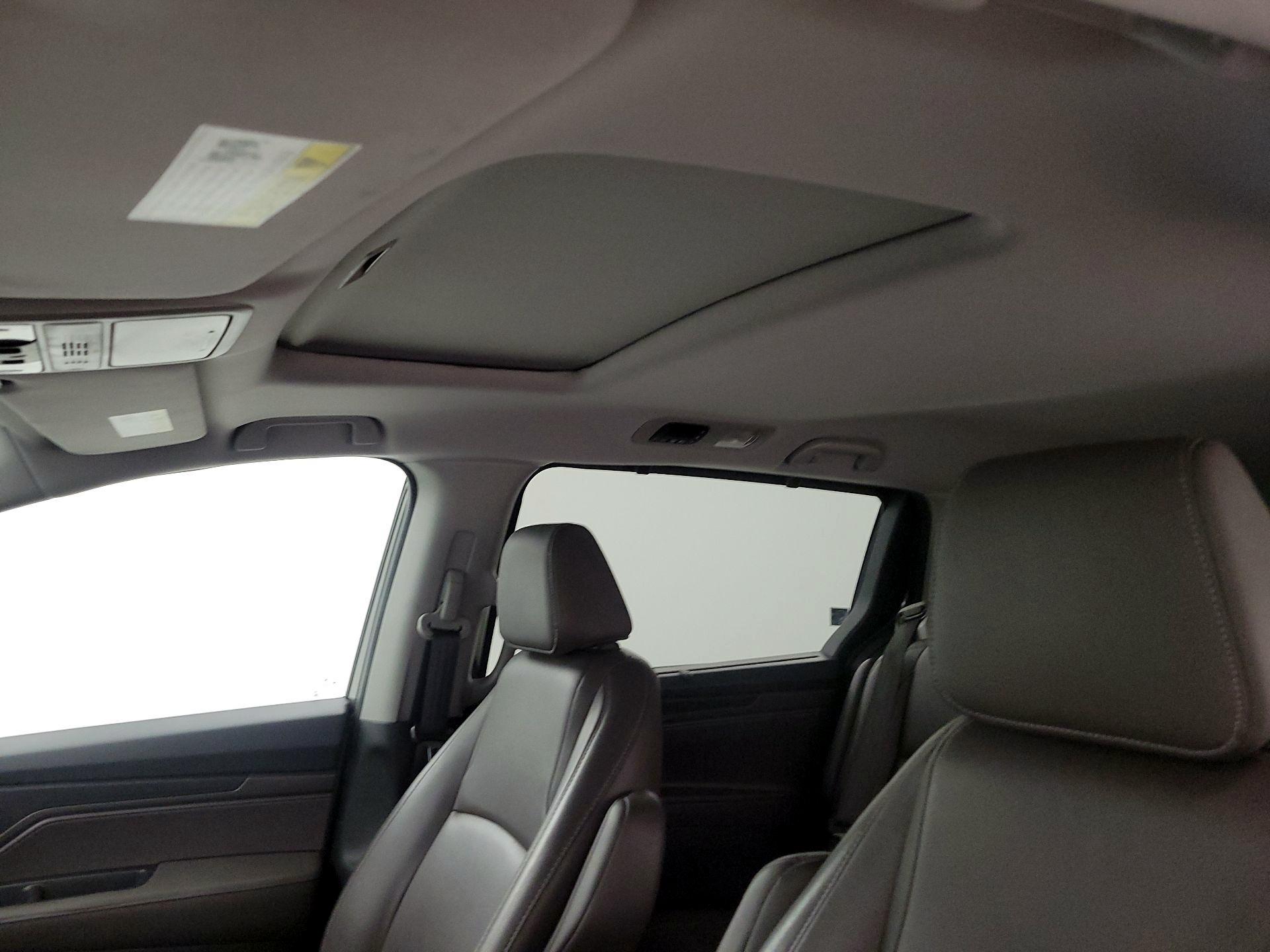 Thumbnail: 2021 Honda Odyssey - 20