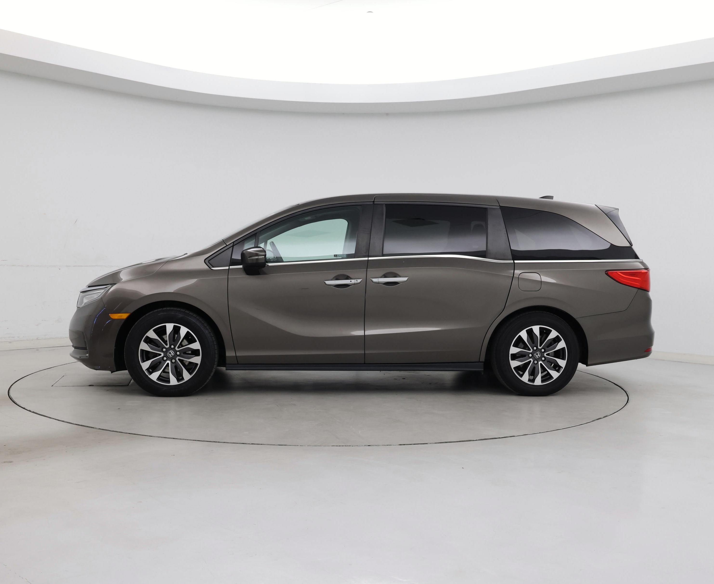 Thumbnail: 2021 Honda Odyssey - 3