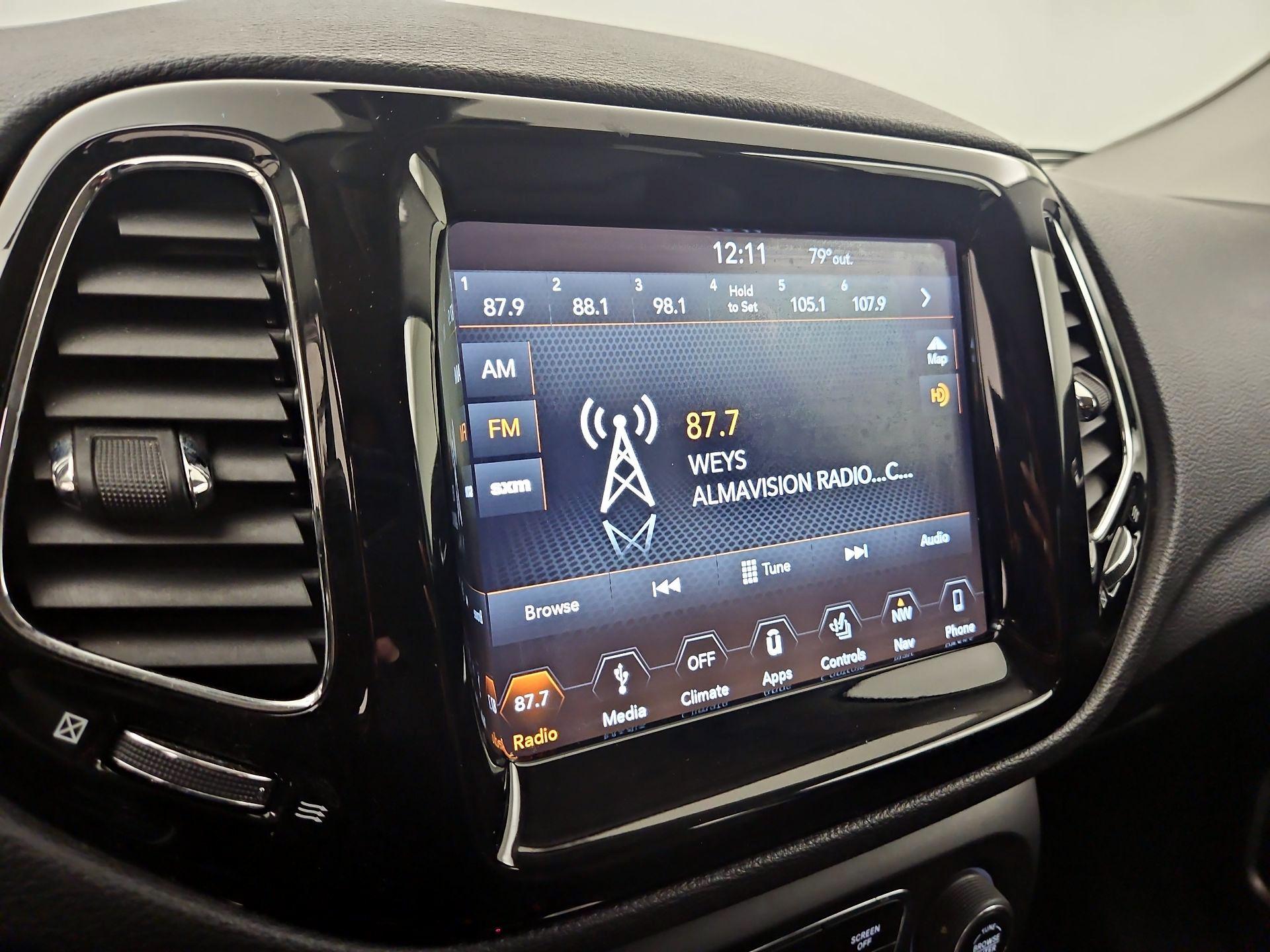 Thumbnail: 2018 Jeep Compass - 16