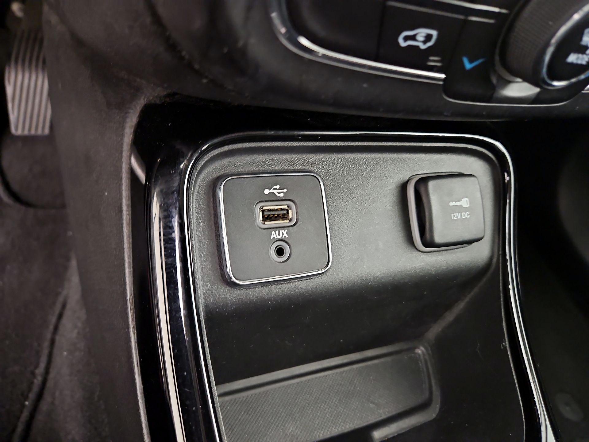 Thumbnail: 2018 Jeep Compass - 19