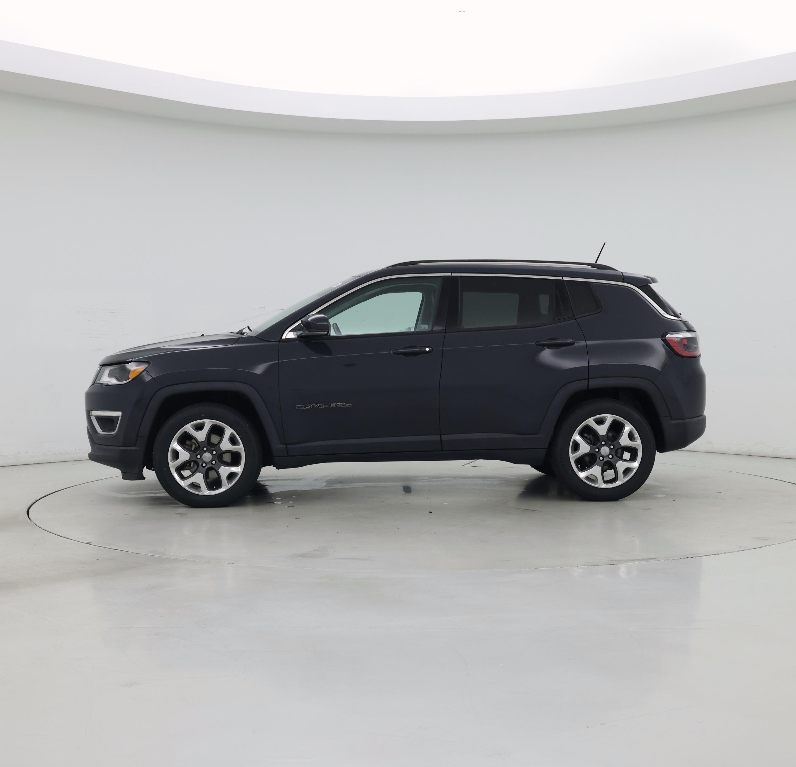 Thumbnail: 2018 Jeep Compass - 3