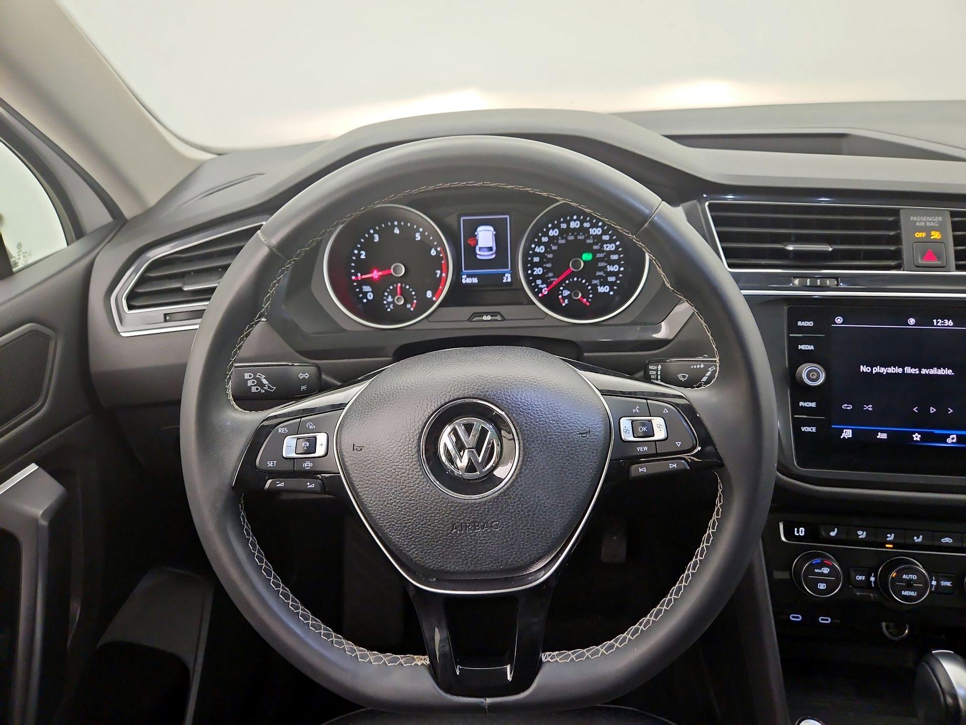 Thumbnail: 2021 Volkswagen Tiguan - 10