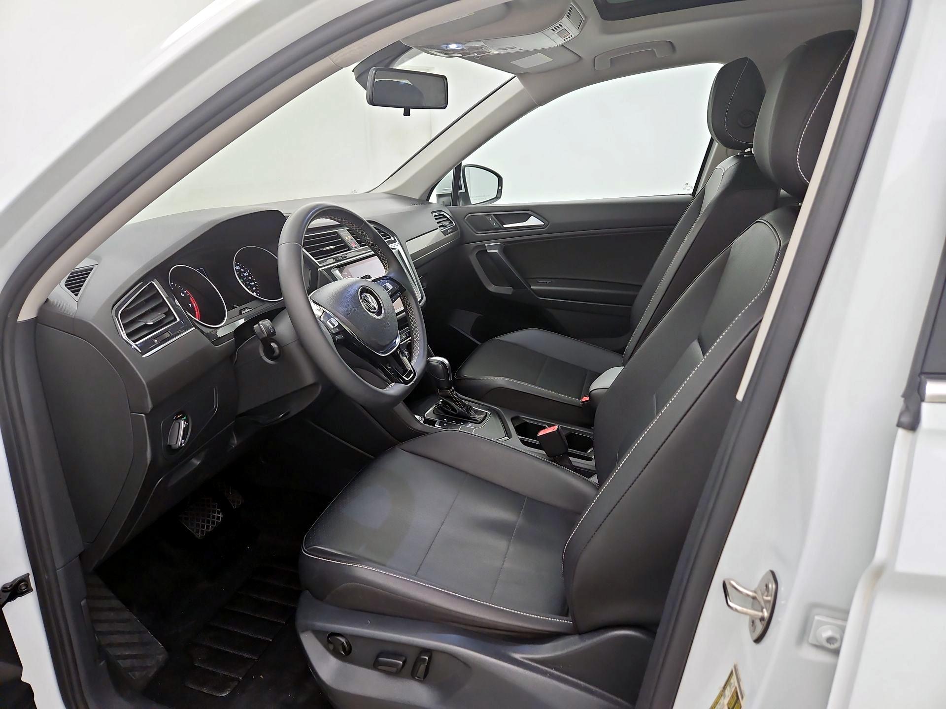 Thumbnail: 2021 Volkswagen Tiguan - 11