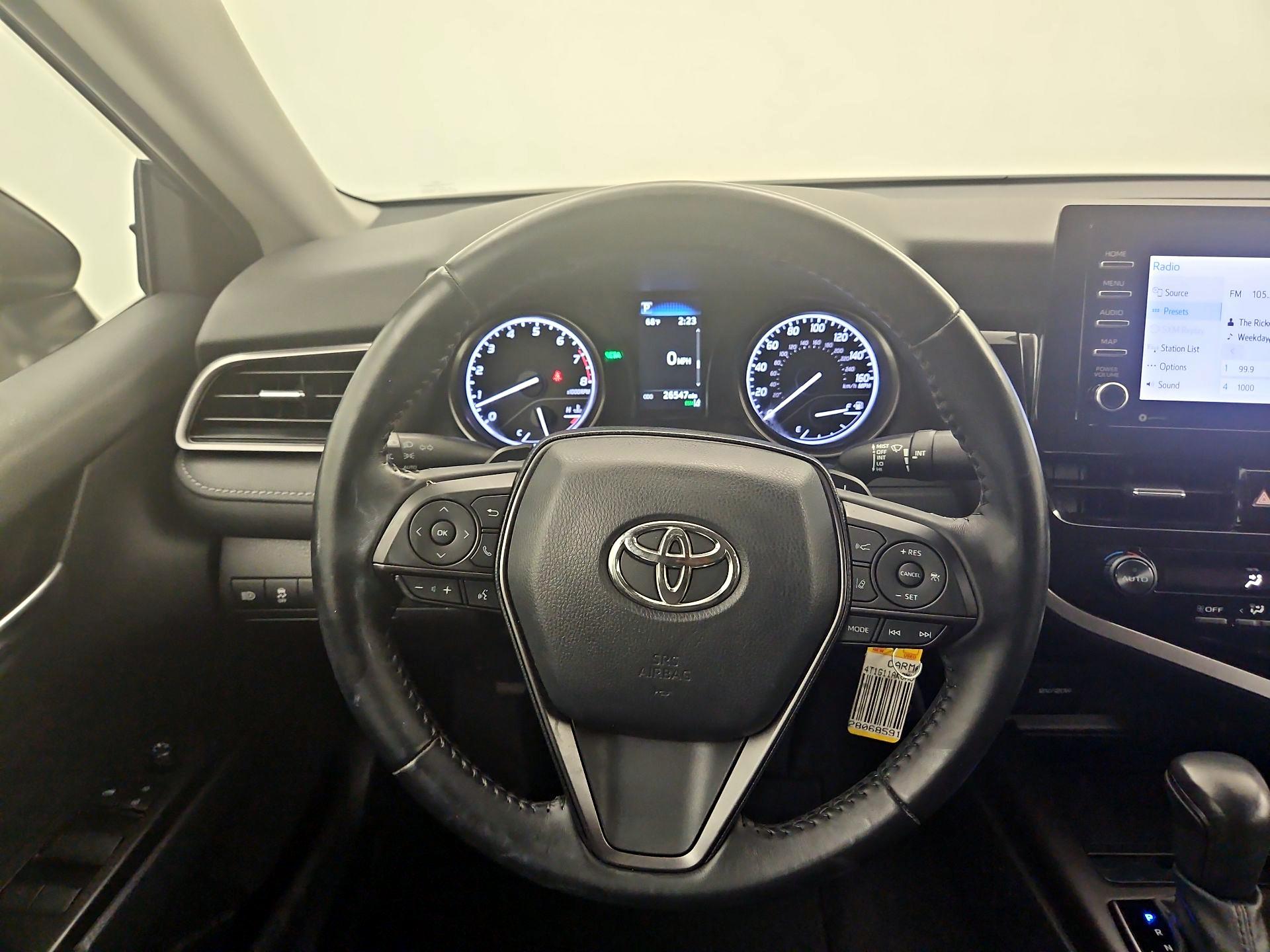 Thumbnail: 2021 Toyota Camry - 10