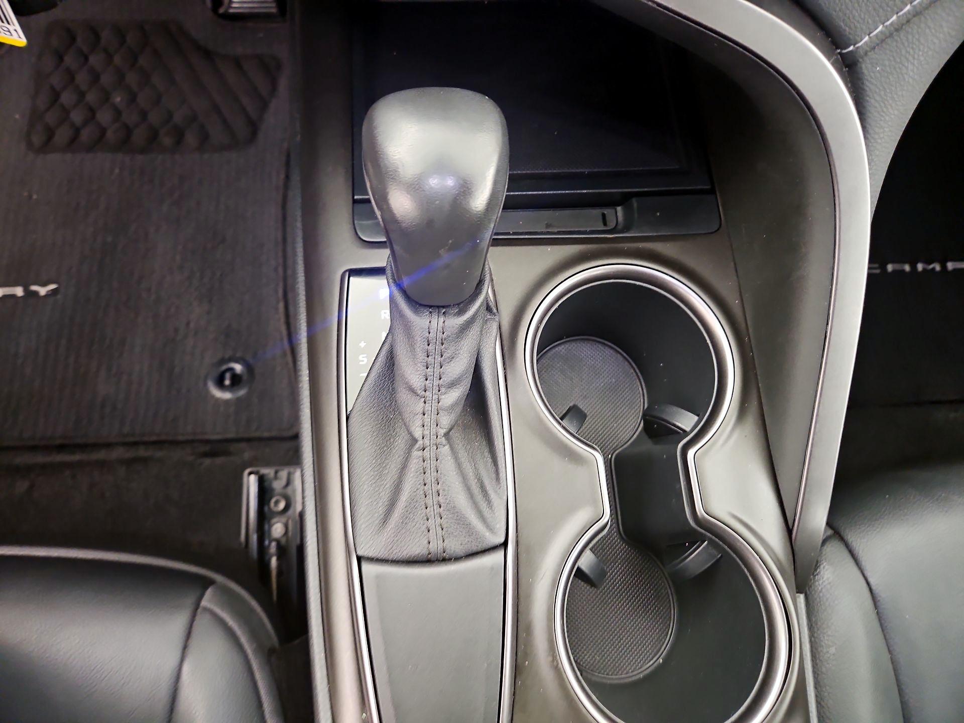 Thumbnail: 2021 Toyota Camry - 17