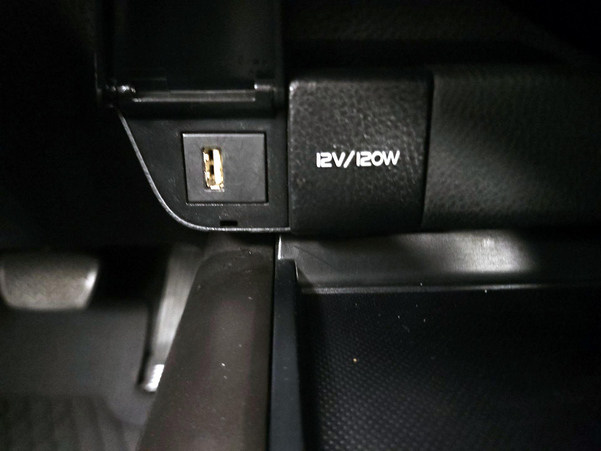 Thumbnail: 2021 Toyota Camry - 18