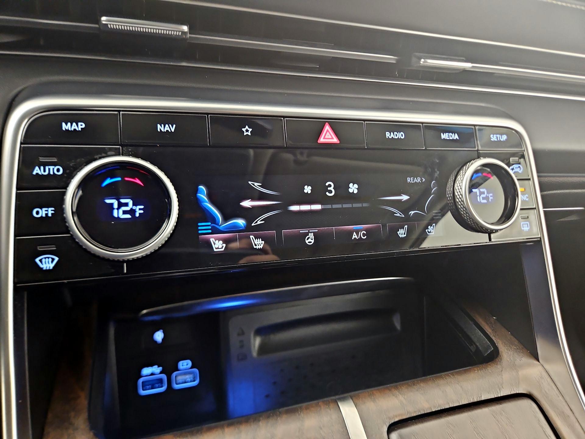 Thumbnail: 2023 Genesis GV80 - 17