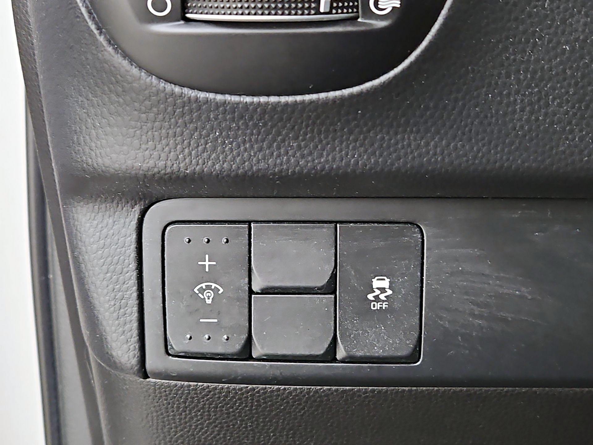 Thumbnail: 2015 Kia Soul - 13