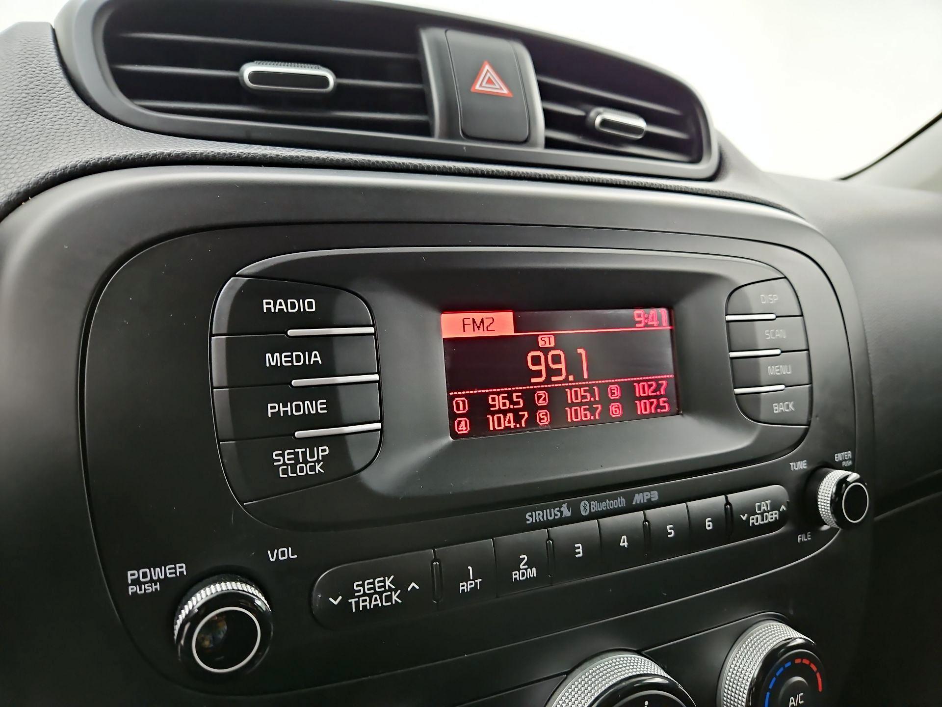 Thumbnail: 2015 Kia Soul - 14