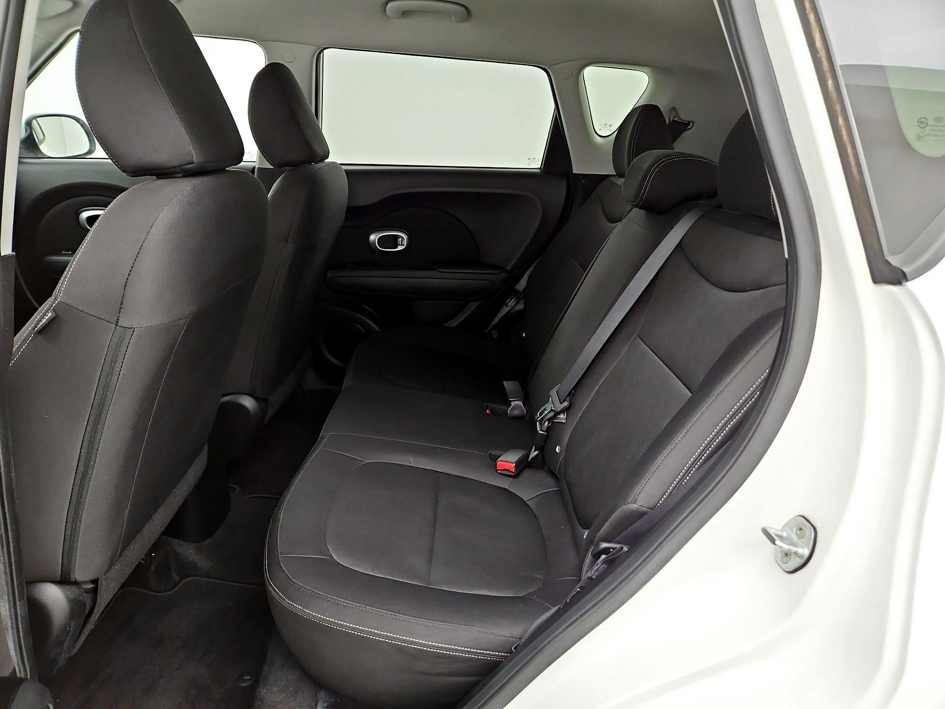 Thumbnail: 2015 Kia Soul - 18