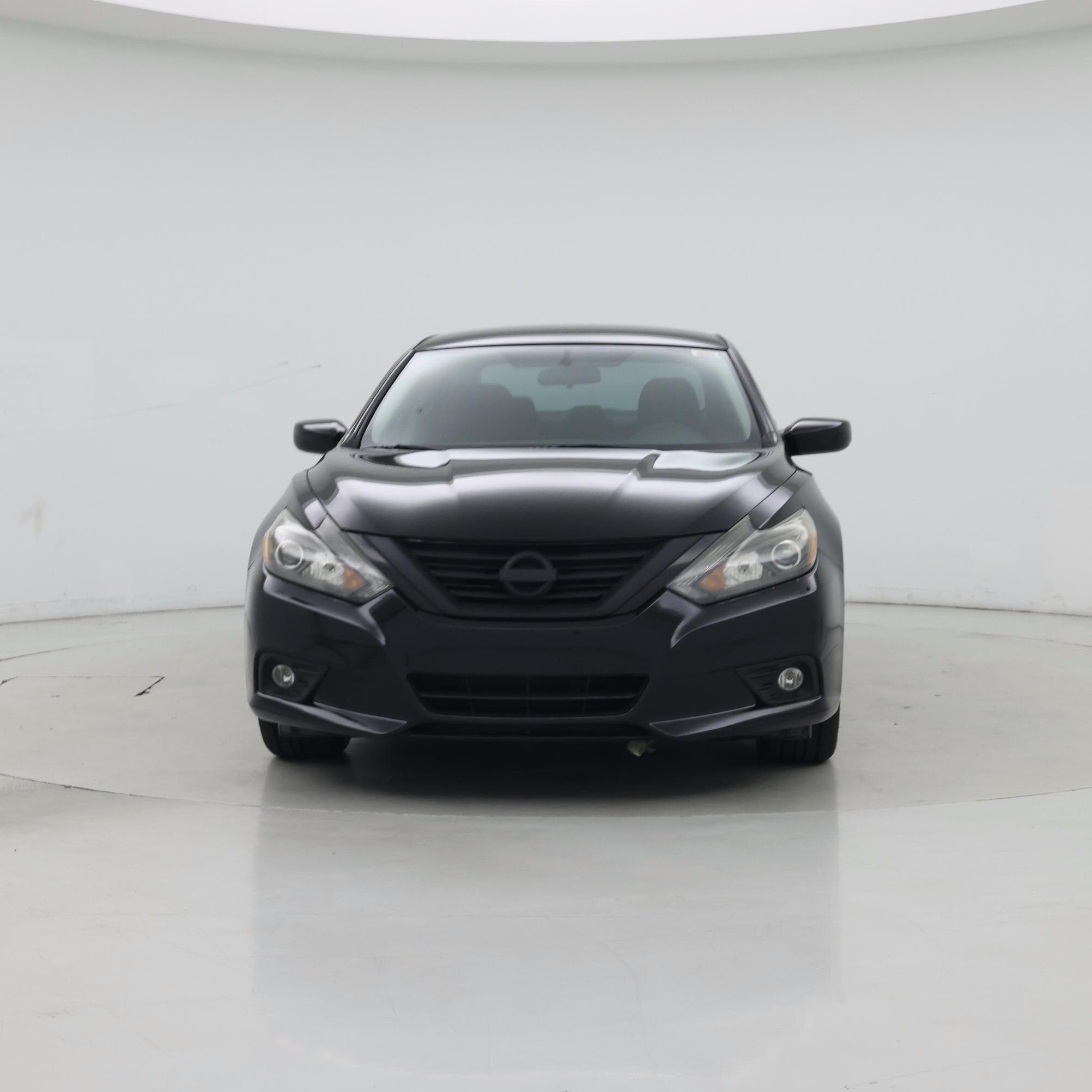 Thumbnail: 2017 Nissan Altima - 5