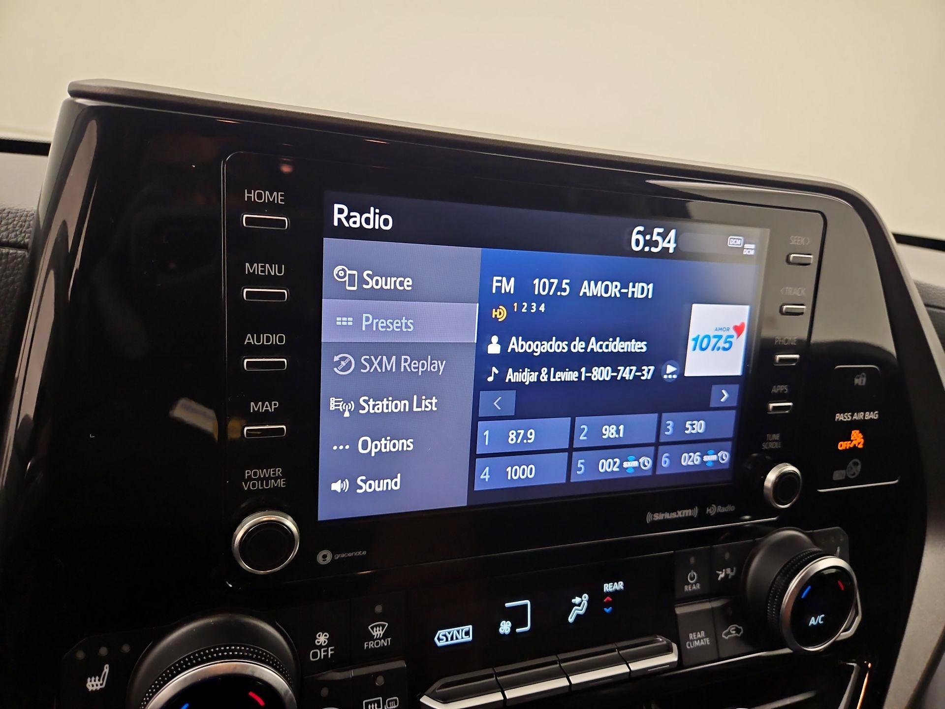 Thumbnail: 2020 Toyota Highlander - 15