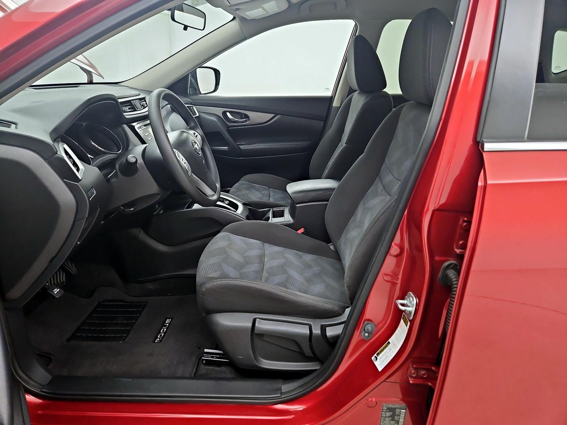 Thumbnail: 2016 Nissan Rogue - 11