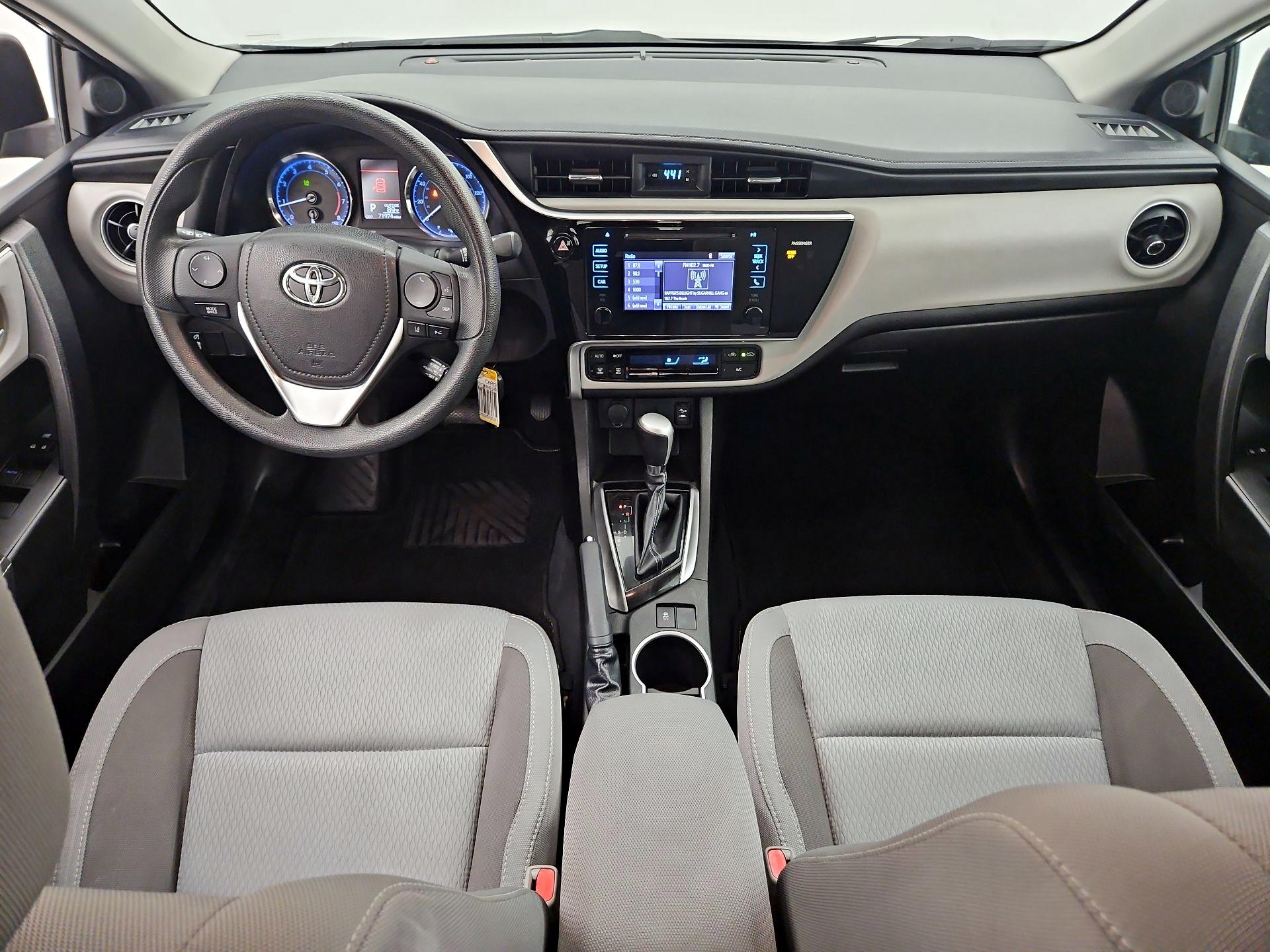 Thumbnail: 2017 Toyota Corolla - 9