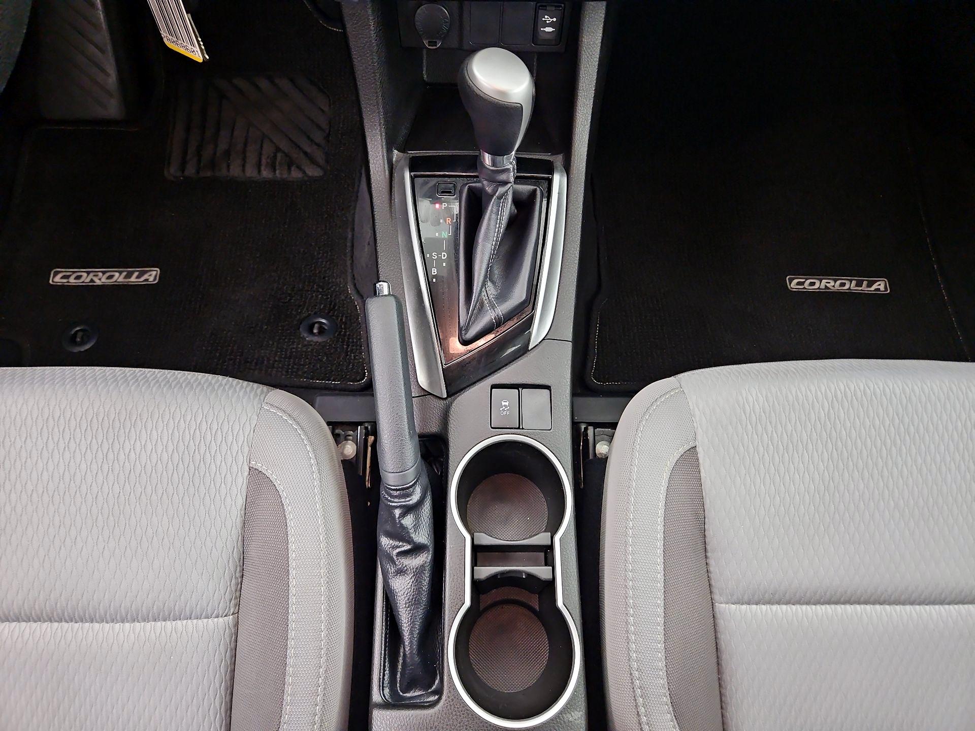 Thumbnail: 2017 Toyota Corolla - 17