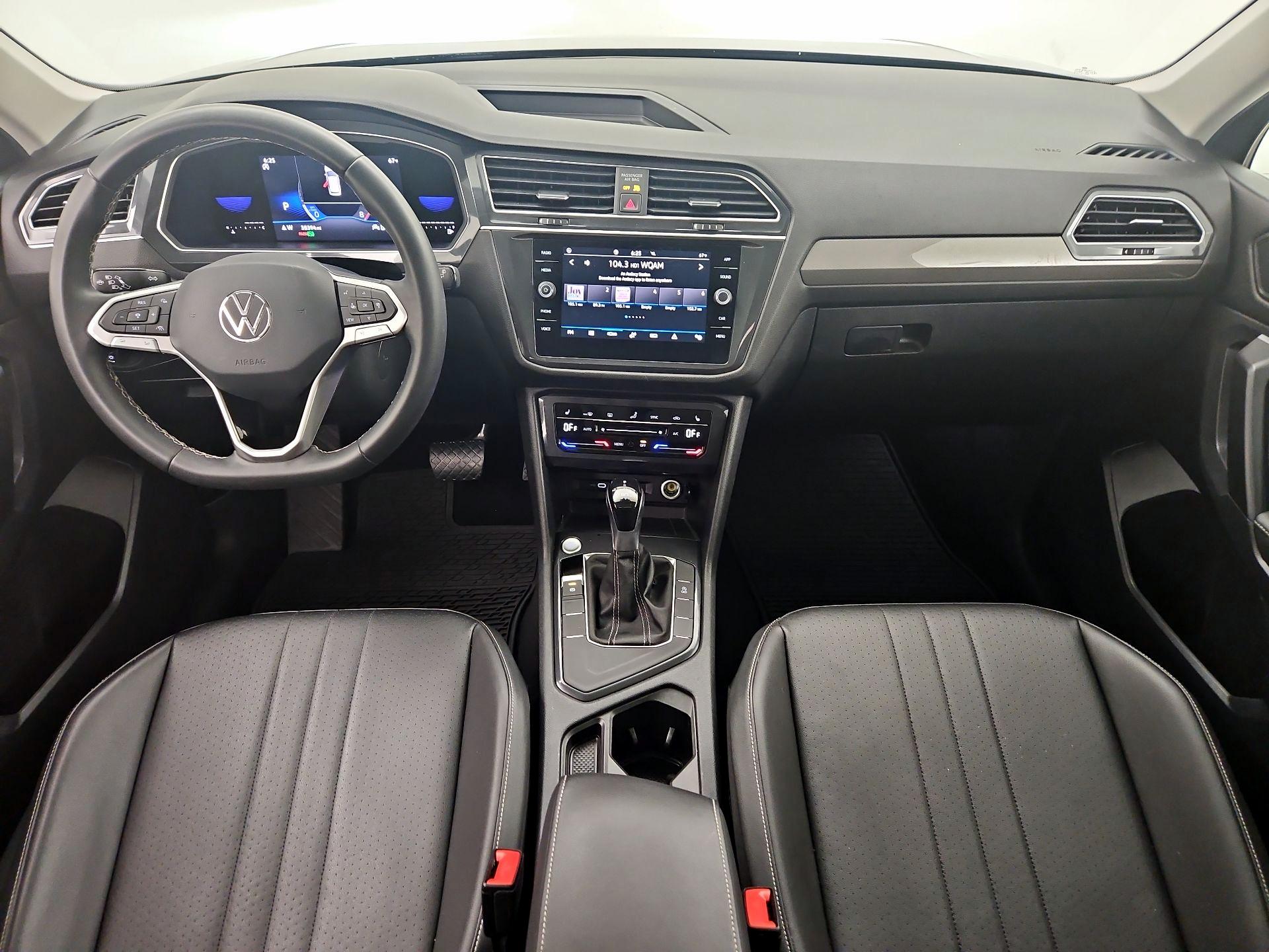 Thumbnail: 2022 Volkswagen Tiguan - 9