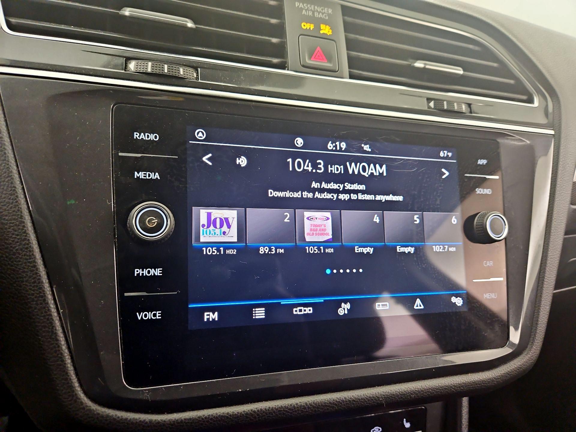 Thumbnail: 2022 Volkswagen Tiguan - 15