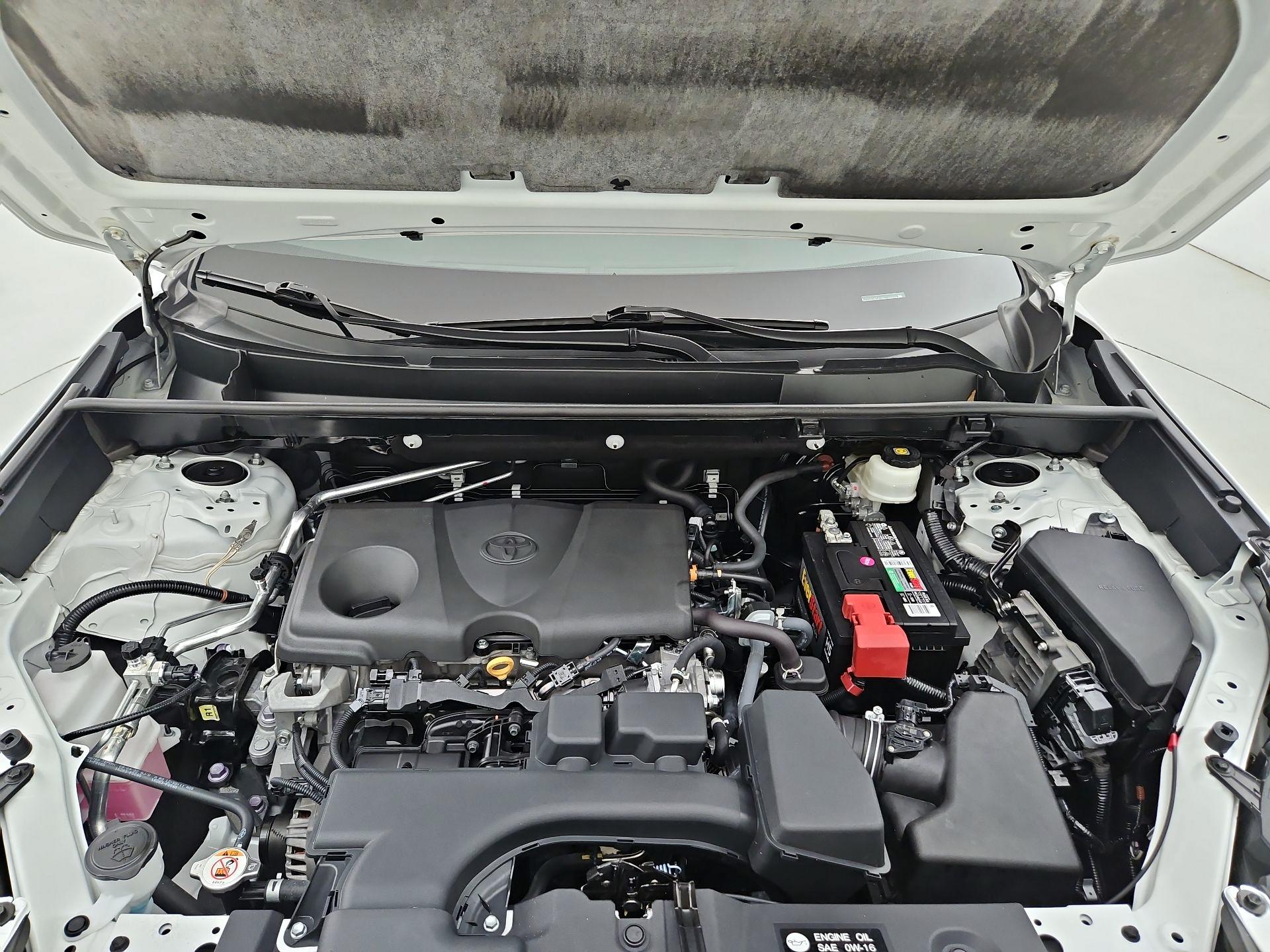 Thumbnail: 2022 Toyota RAV4 - 20