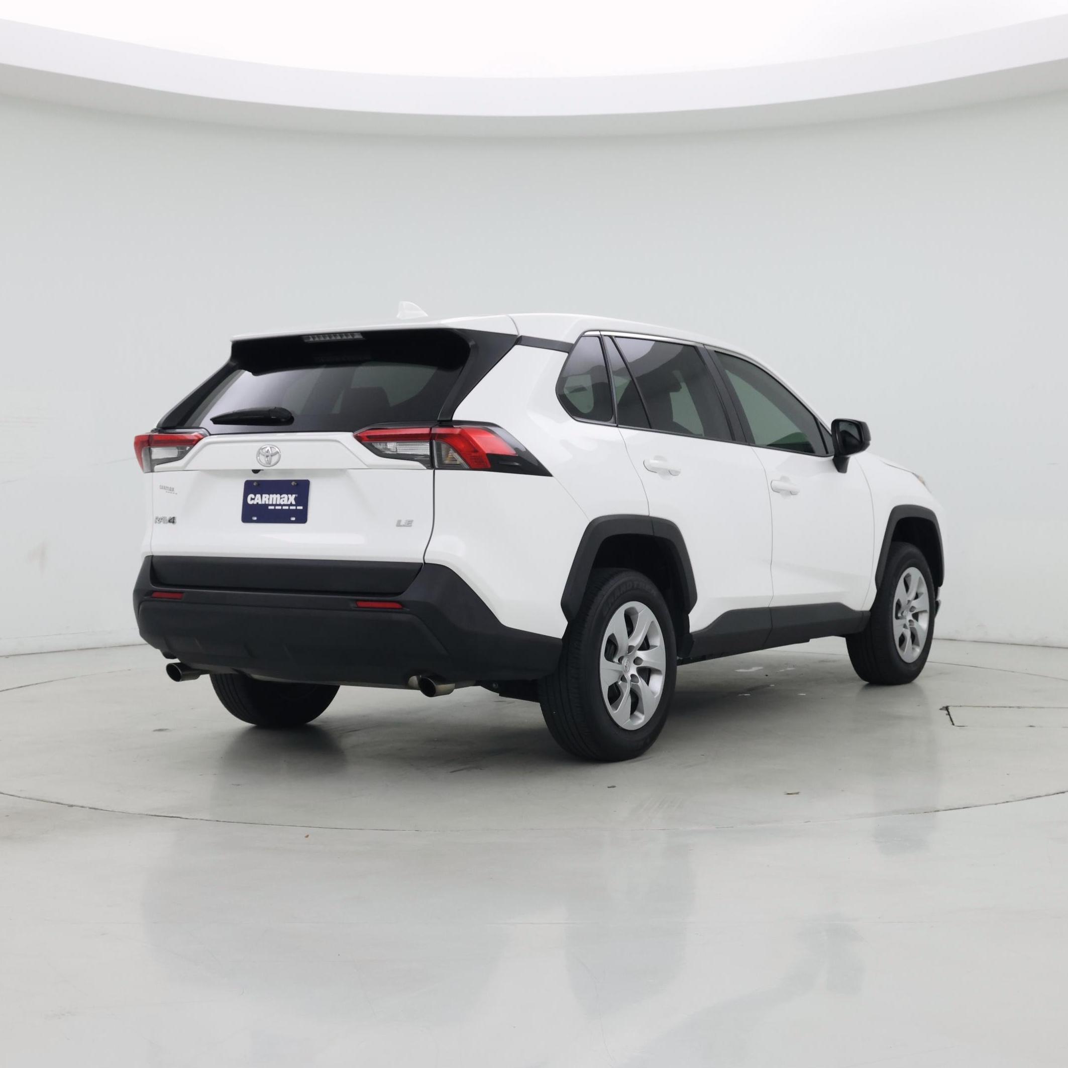 Thumbnail: 2022 Toyota RAV4 - 8